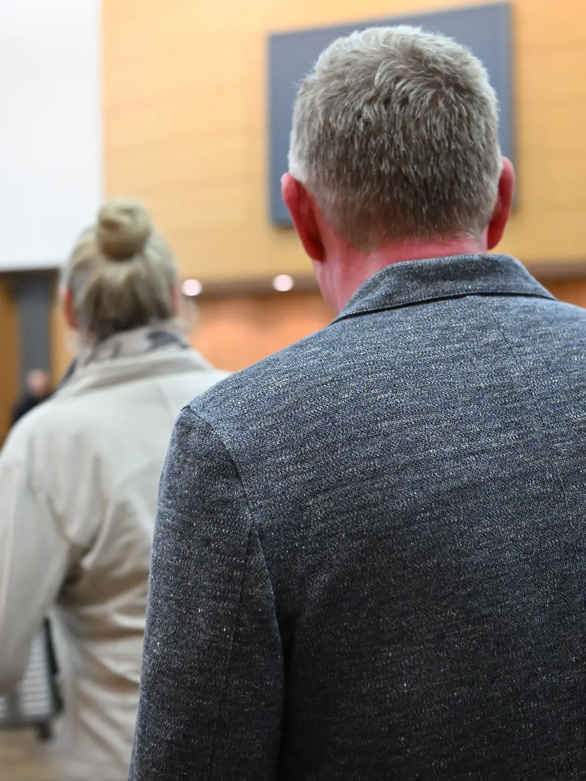 Die Staatsanwaltschaft wirft dem Betreiber-Ehepaar vor, ein „Herrschaftsregime“ aufgebaut und Bewohner aus Profitinteresse ruhiggestellt zu haben.
