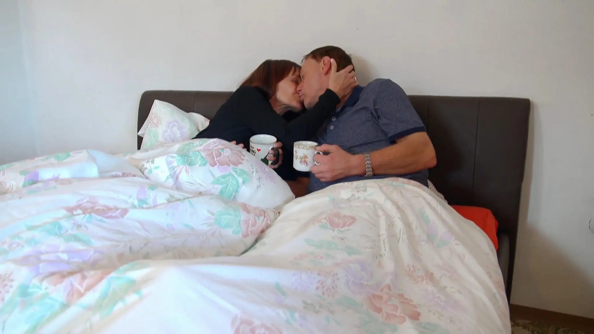 Franz ist mit Silke im Liebesglück Herz und Bett erobert