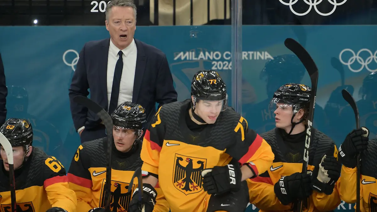 Schon Olympia war eine Enttäuschung für das deutsche Eishockey und Bundestrainer Harold Kreis. (Archivbild)