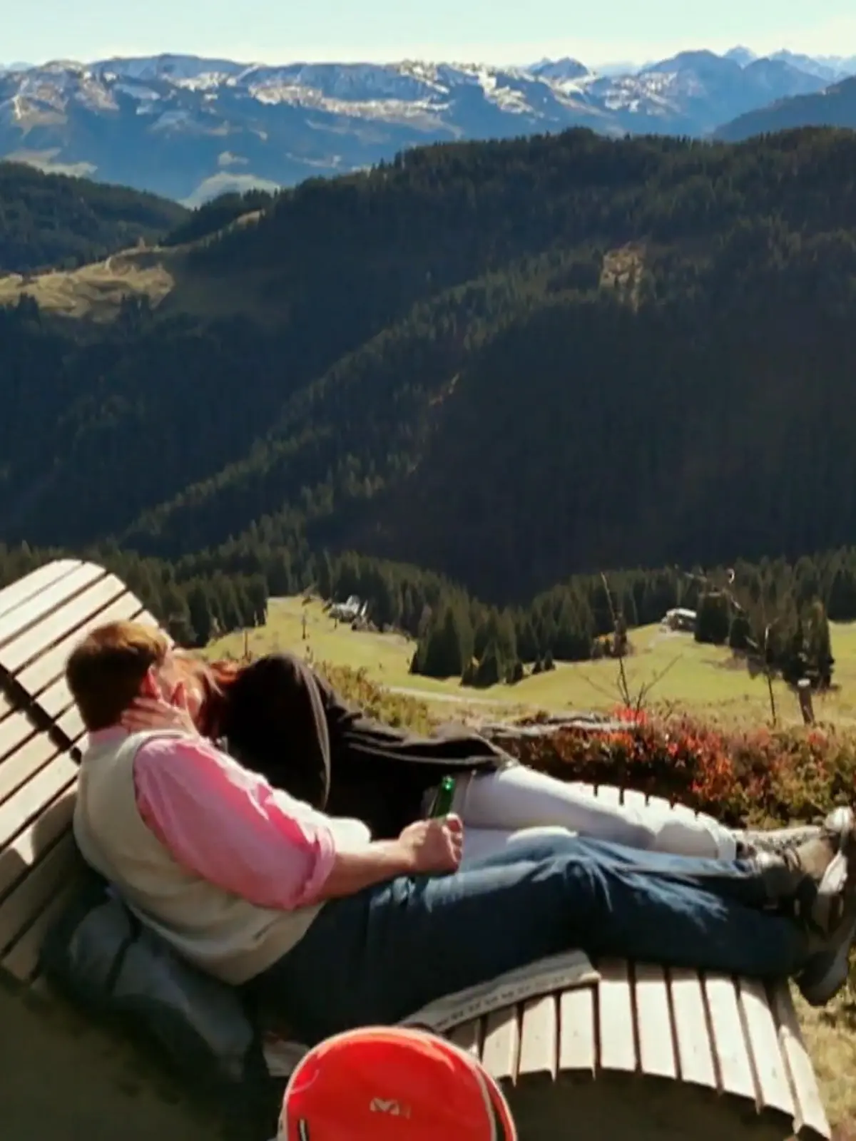 Bild zu: "Wird die Wanderung für Franz und Silke noch romantischer?"
