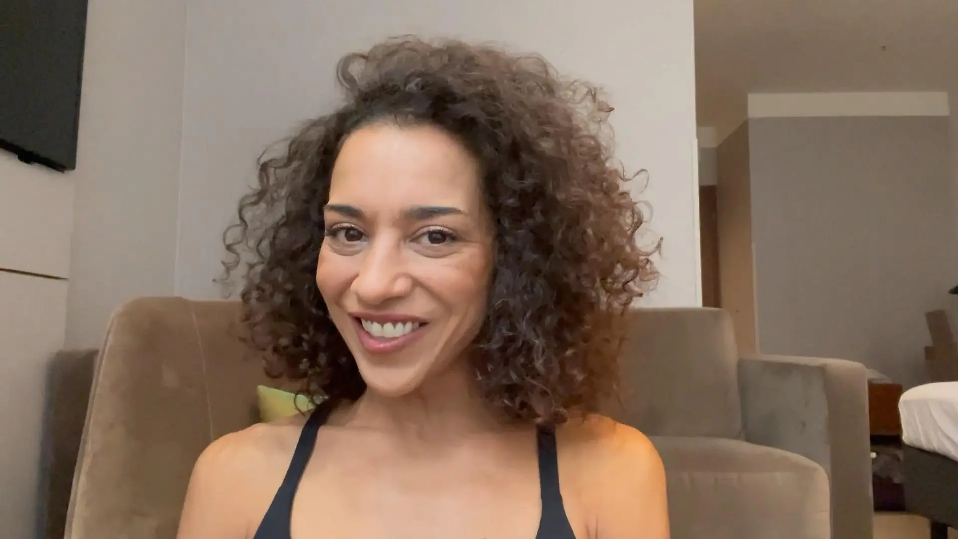 Bild von Nadja Benaissa und eine echte Tanz-Legende sind dabei