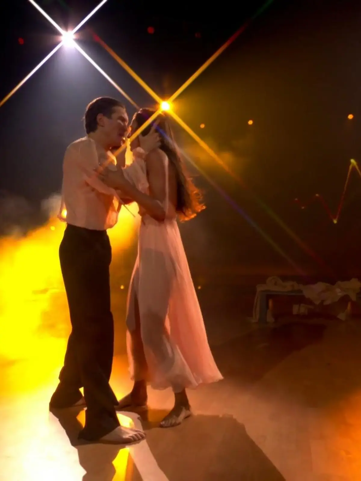 Bild zu: "Standing Ovations für die emotionale Rumba von Patricija Ionel und Evgeny Vinokurov"