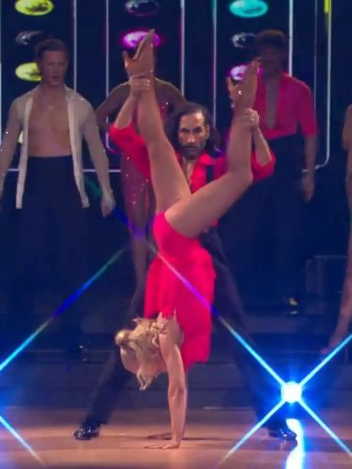 Bild zu: "Welches Profi-Paar setzt sich durch im Quickdance Battle?"