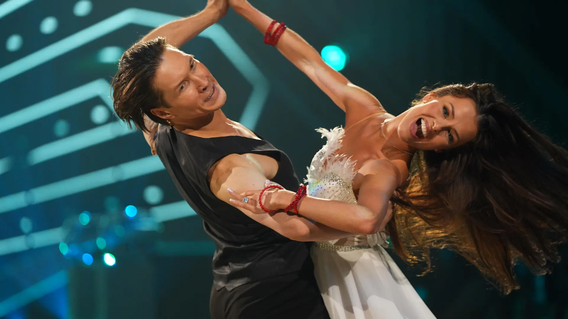 Bild von Patricija Ionel und Evgeny Vinokurov meistern den Instant Impro Dance