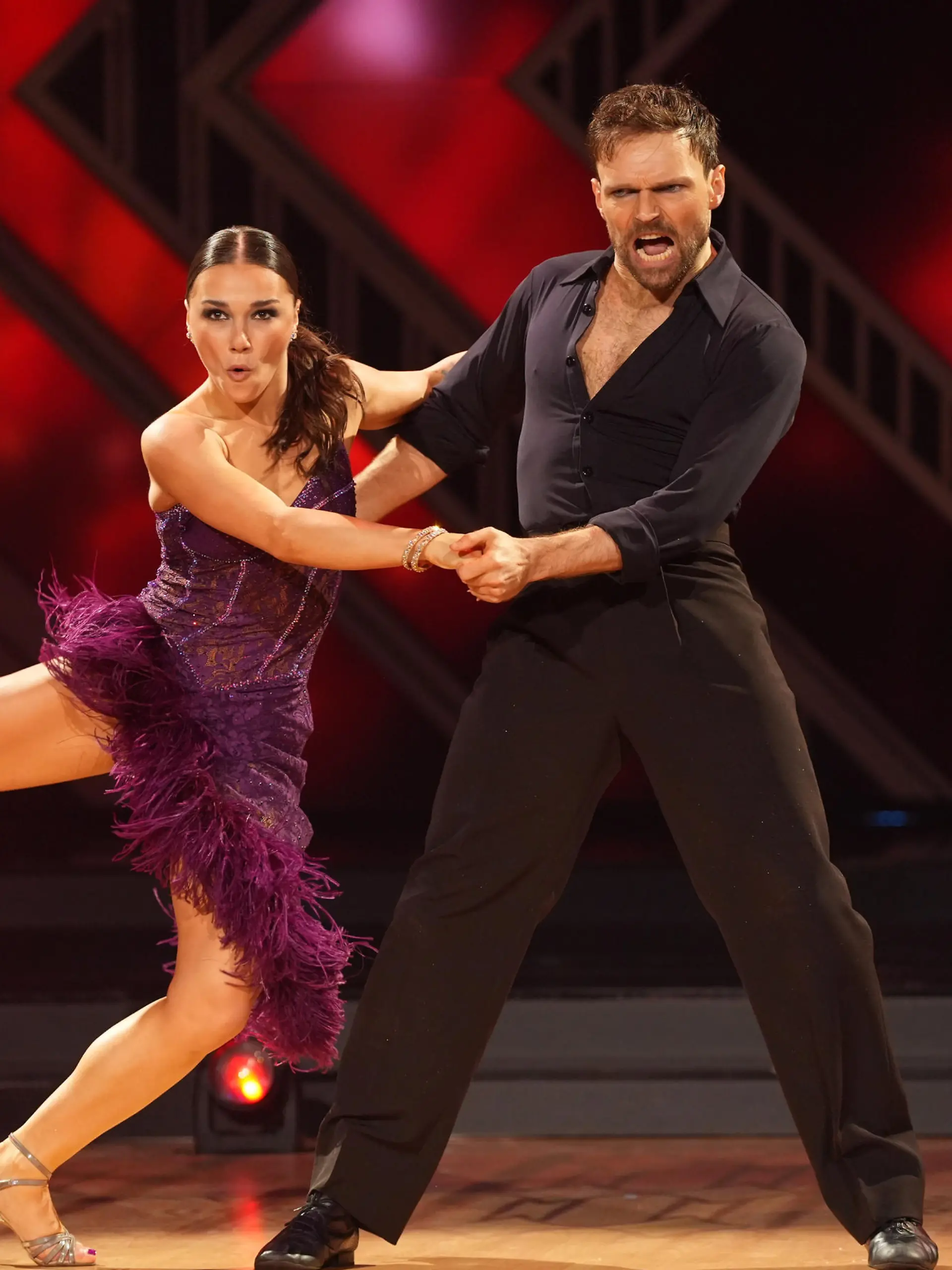 Bild zu: "Vadim Garbuzov und Anastasia Maruster wagen die Fusion aus Slowfox und Paso Doble"