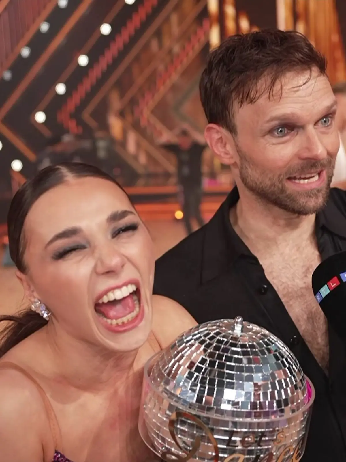 Anastasia Maruster und Vadim Garbuzov haben die „Profi-Challenge” gewonnen