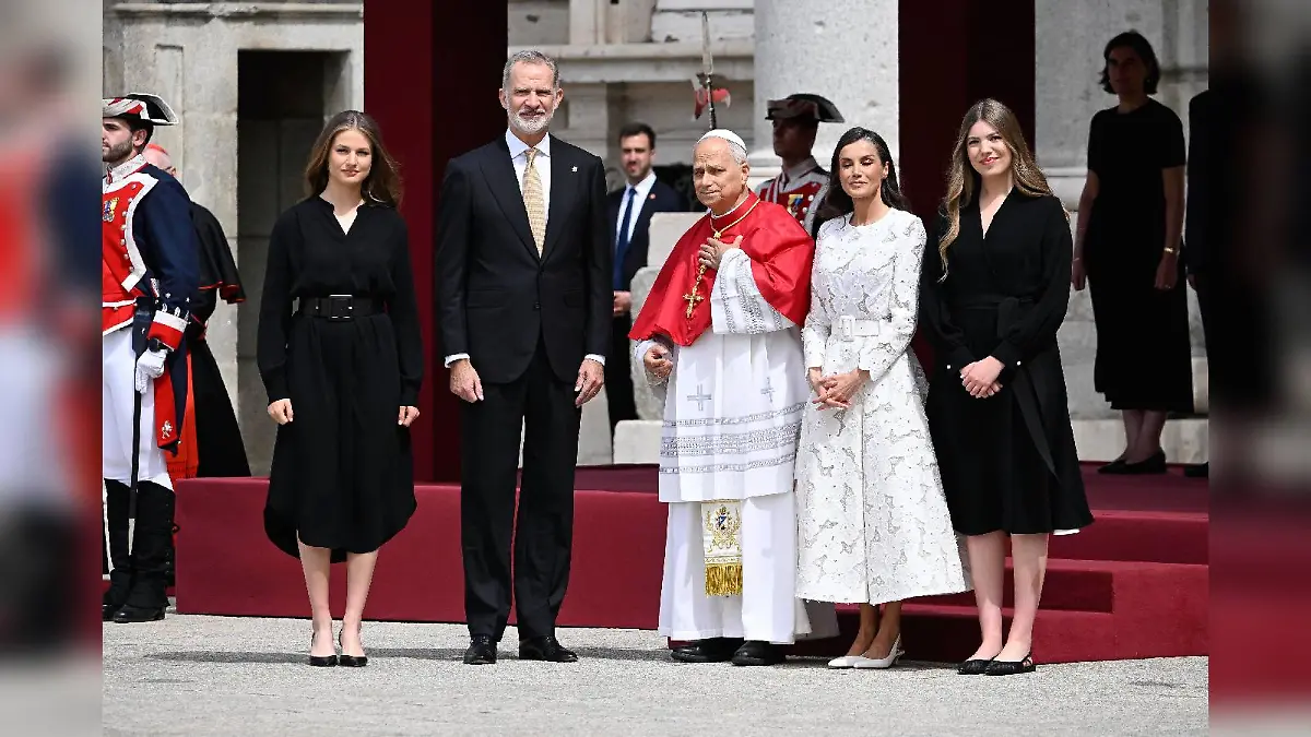 Die spanische Königsfamilie hat in Madrid Papst Leo XIV getroffen.