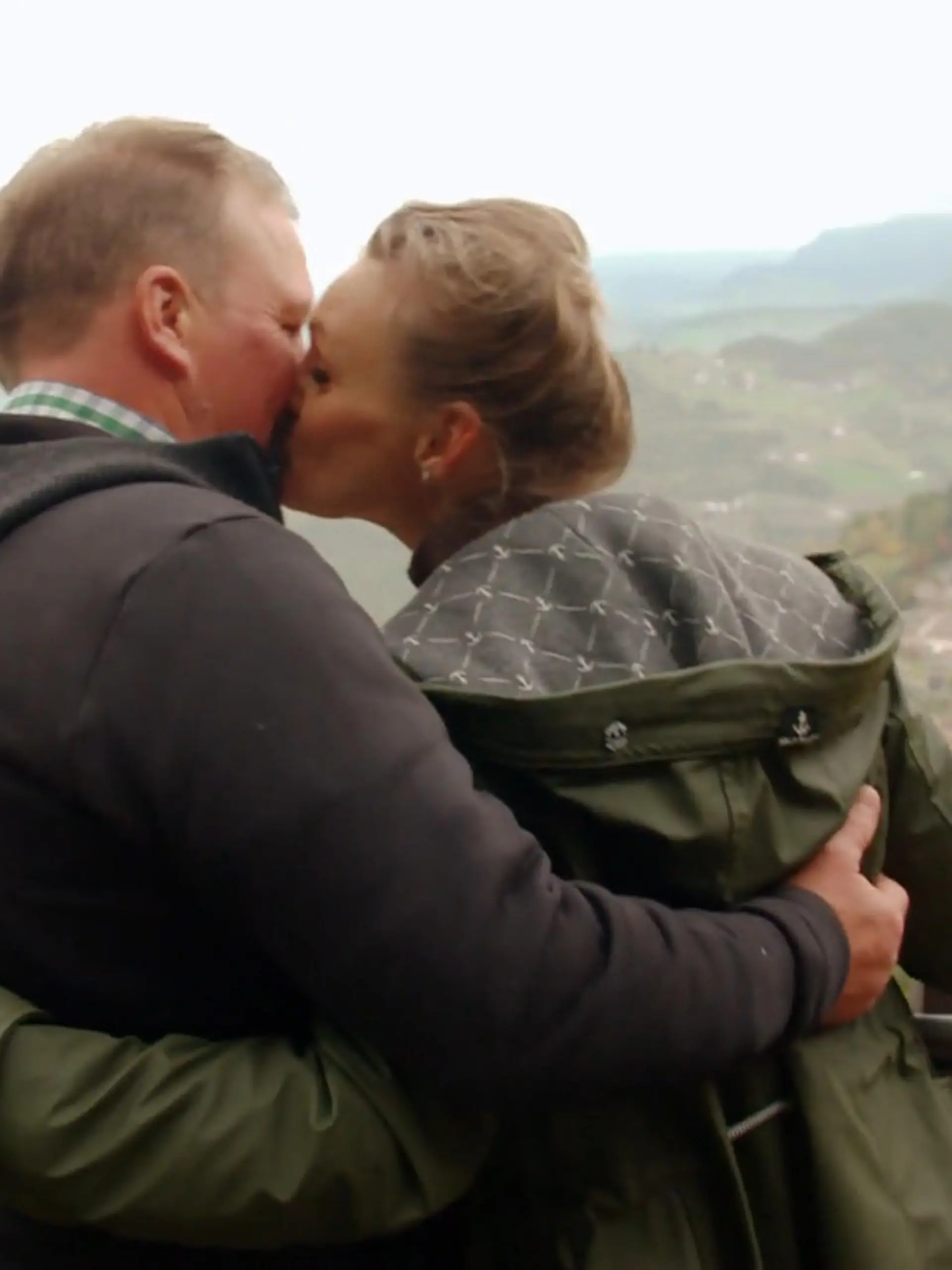 Bild zu: "Andreas will Katharina seine wahren Gefühle zeigen"