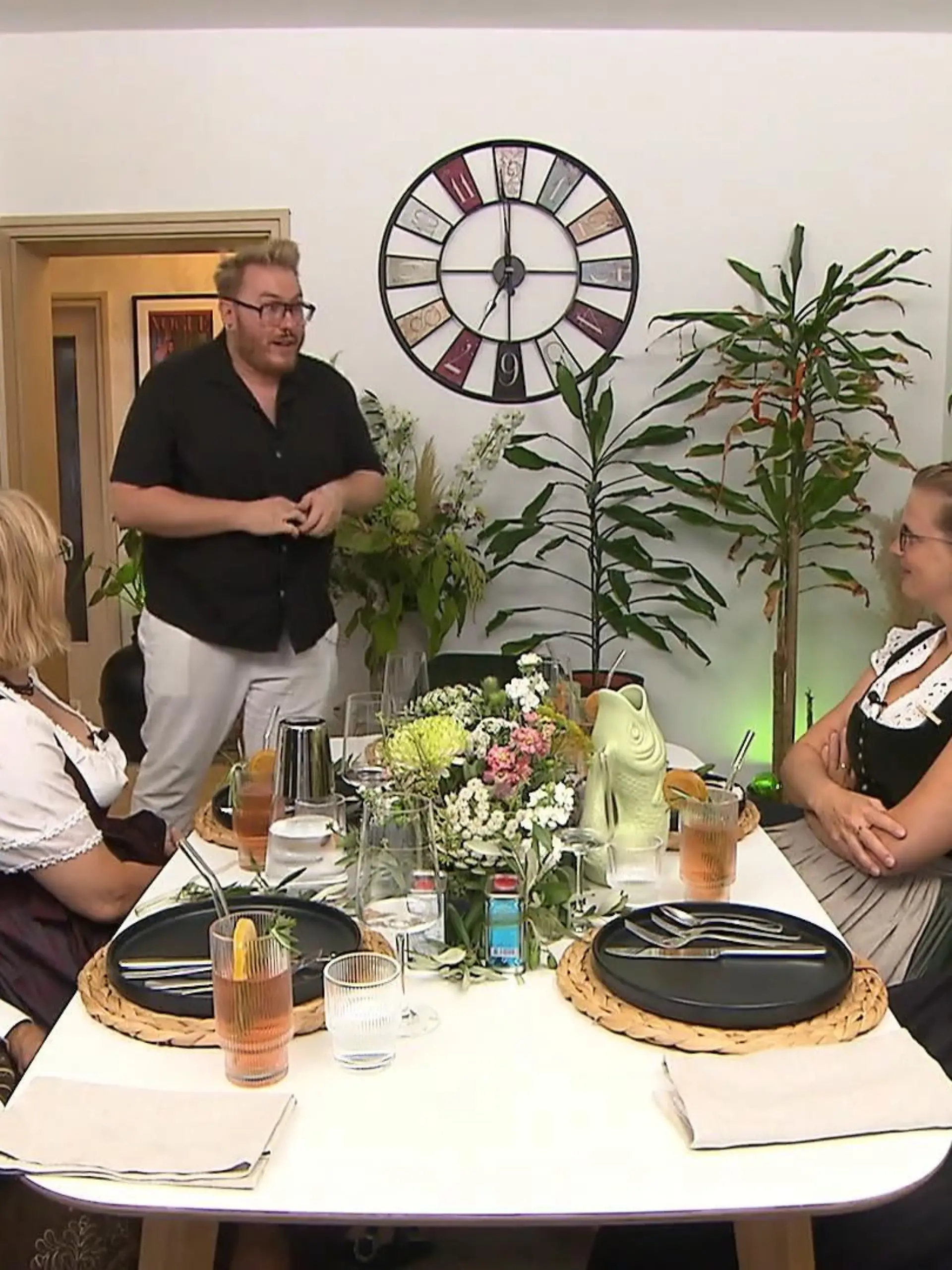Willkommen zu Flos perfektem Dinner