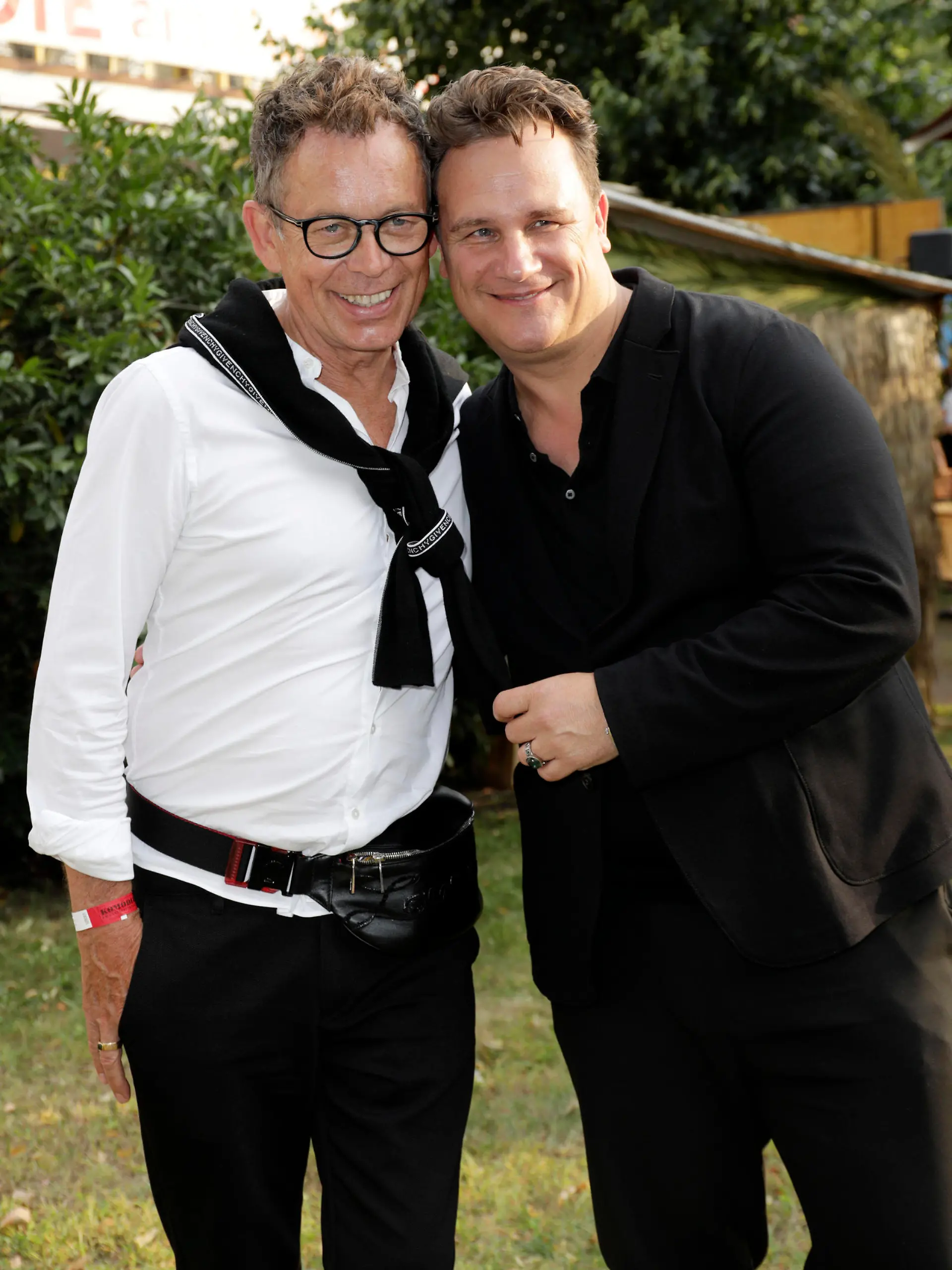  Guido Maria Kretschmer mit Ehemann Frank Mutters bei der Premiere des Theaterstücks Mord im Orientexpress in der Komödie am Kurfürstendamm im Schiller Theater. Berlin, 24.07.2021 *** Guido Maria Kretschmer with husband Frank Mutters at the premiere of the play Murder on the Orient Express at the Komödie am Kurfürstendamm at the Schiller Theater Berlin, 24 07 2021 Foto:xS.xGabschx/xFuturexImage