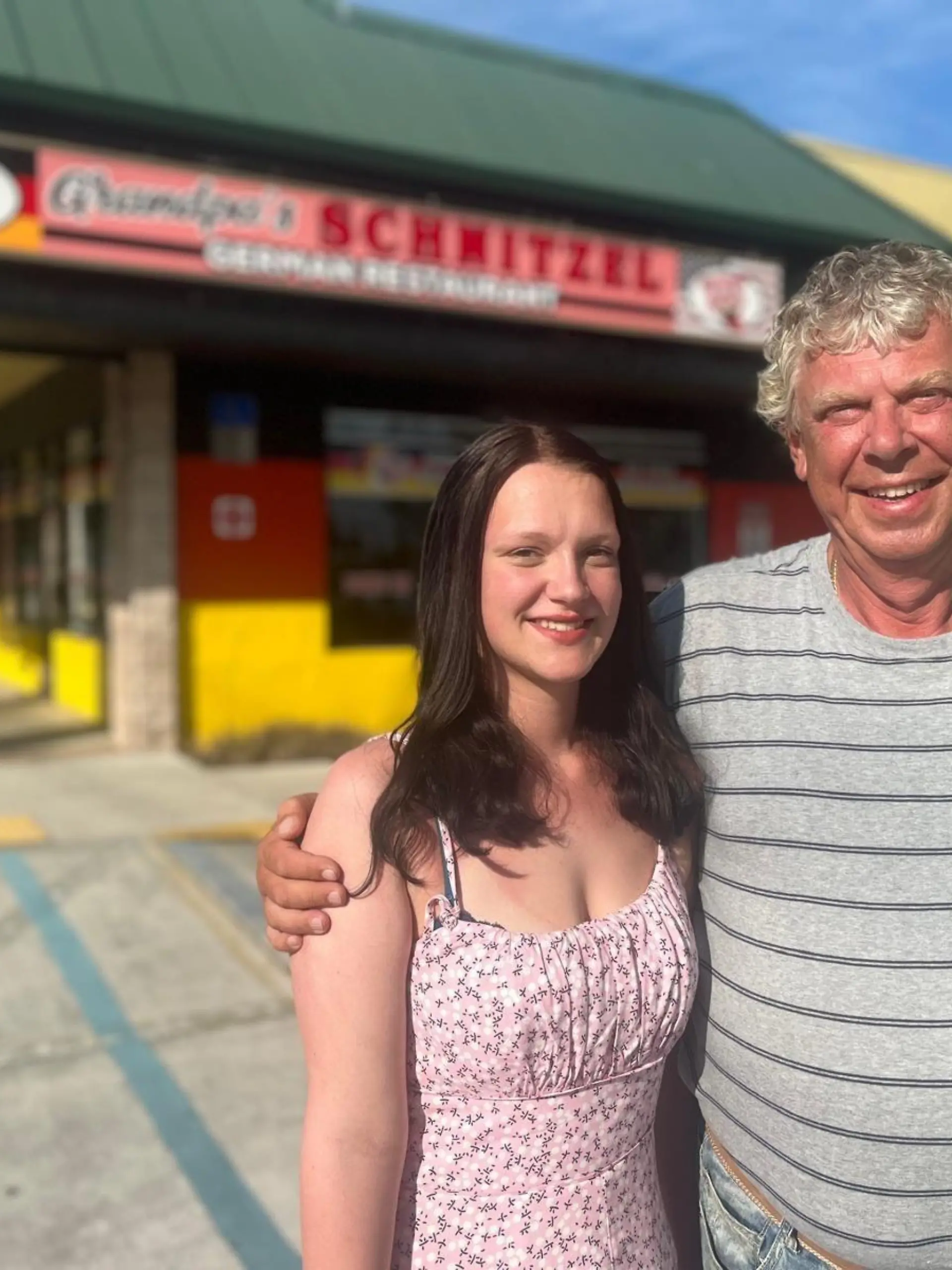 Familie Bischoff

+++ Die Verwendung des sendungsbezogenen Materials ist nur mit dem Hinweis und Verlinkung auf RTL+ gestattet. +++