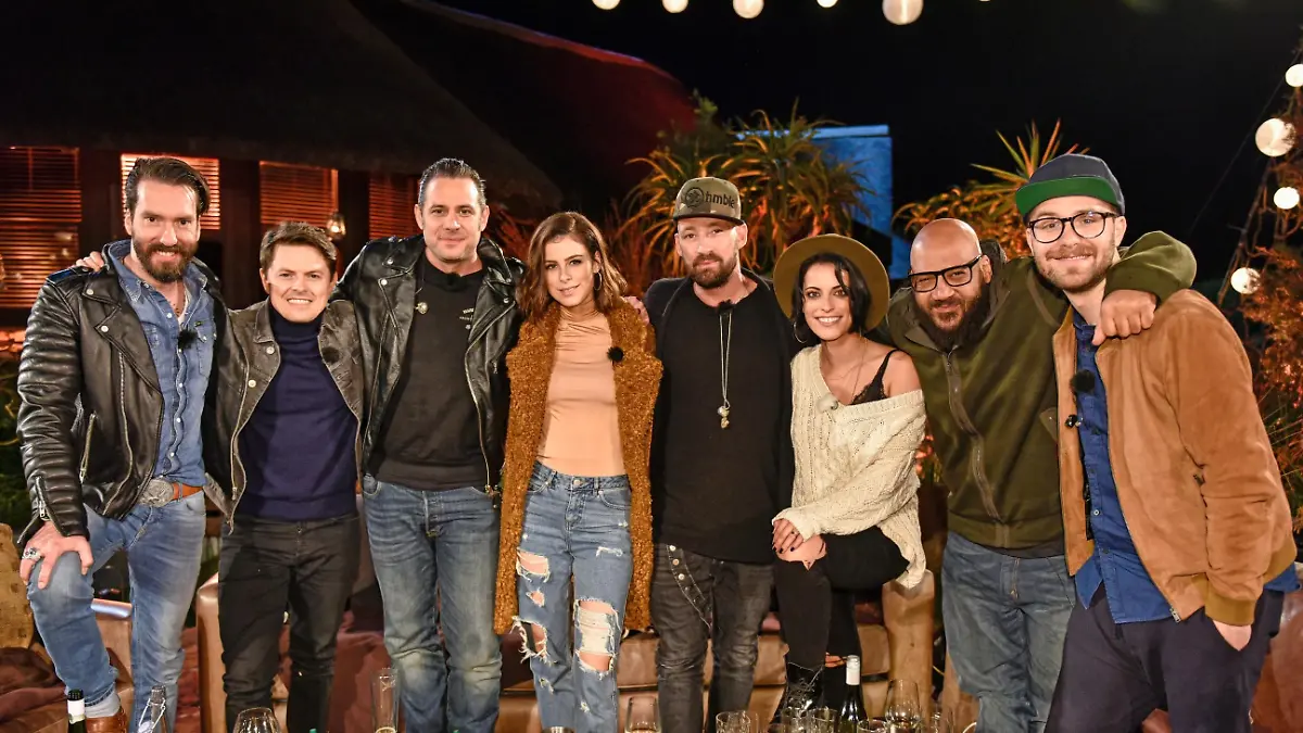 V.l.: Alec Völkel, Michael Patrick Kelly, Sascha Vollmer, Lena, Gentleman, Stefanie Kloß, Moses Pelham und Mark Forster.
