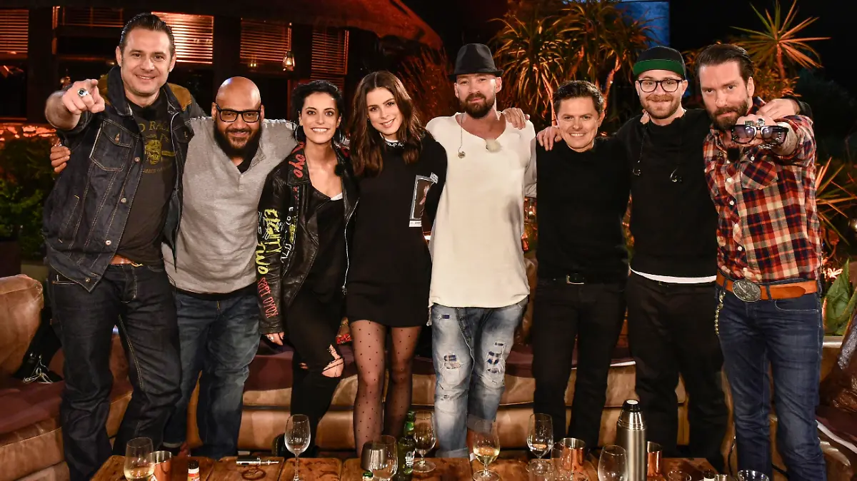 V.l.: Sascha Vollmer, Moses Pelham, Stefanie Kloß, Lena Meyer-Landrut, Gentleman, Michael Patrick Kelly, Mark Forster und Alec Völkel.