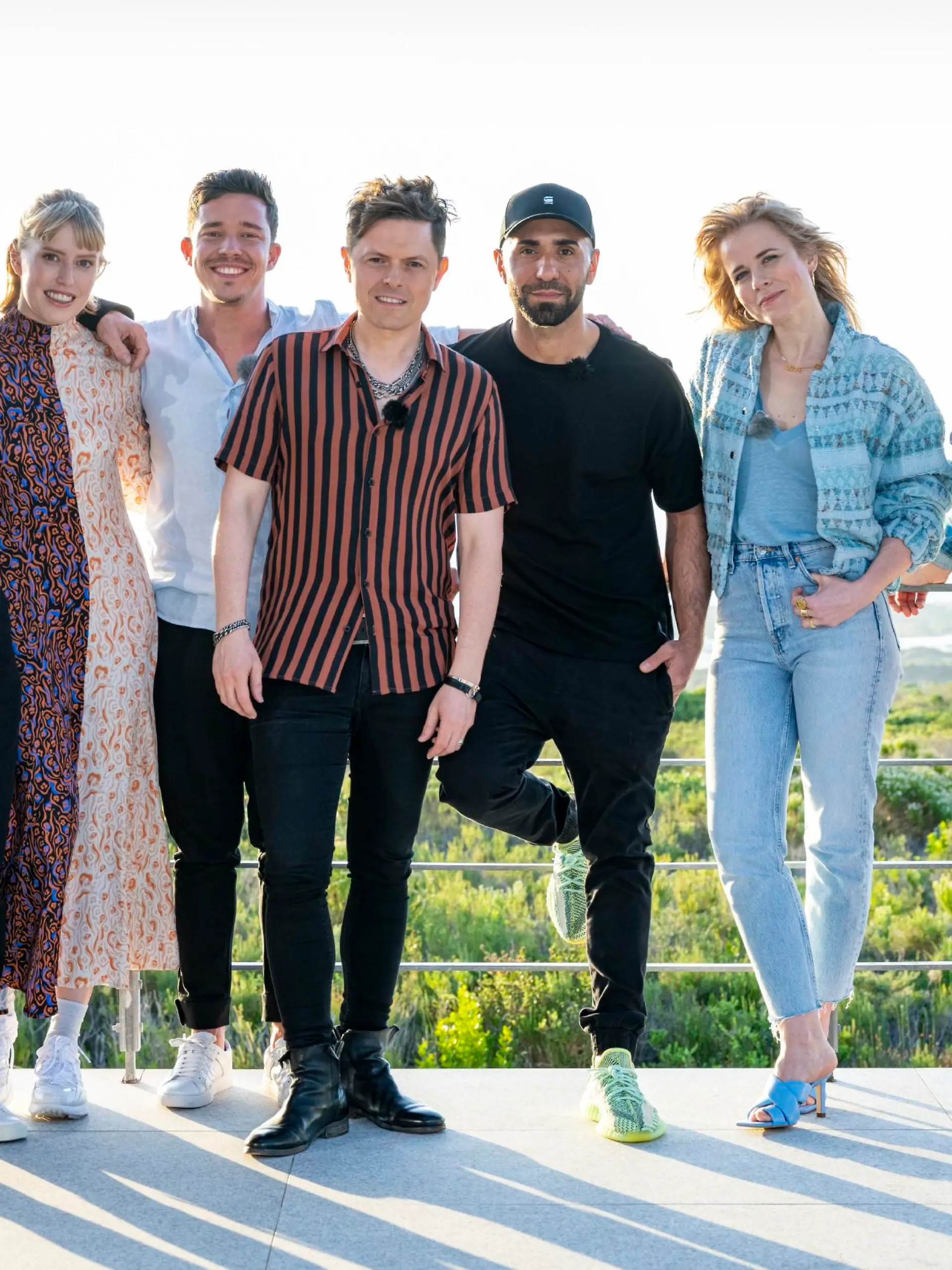 V.l.:  Jan Plewka, LEA, Nico Santos, Michael Patrick Kelly, MoTrip, Ilse DeLange, Max Giesinger

Die Verwendung des sendungsbezogenen Materials ist nur mit dem Hinweis und Verlinkung auf TVNOW gestattet.