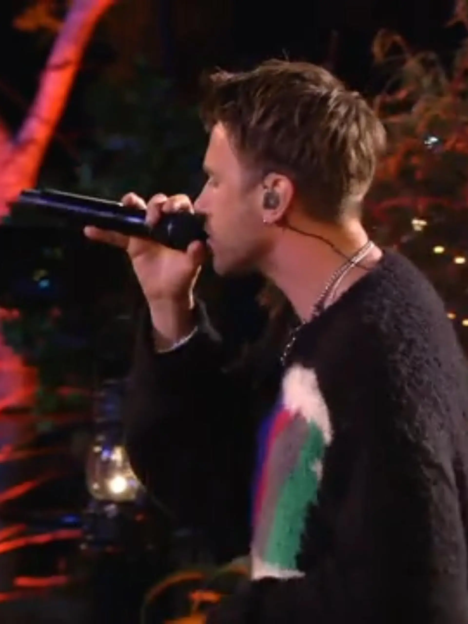 Clueso sing den Megahit "Auf und Ab" von Montez bei "Sing meinen Song"