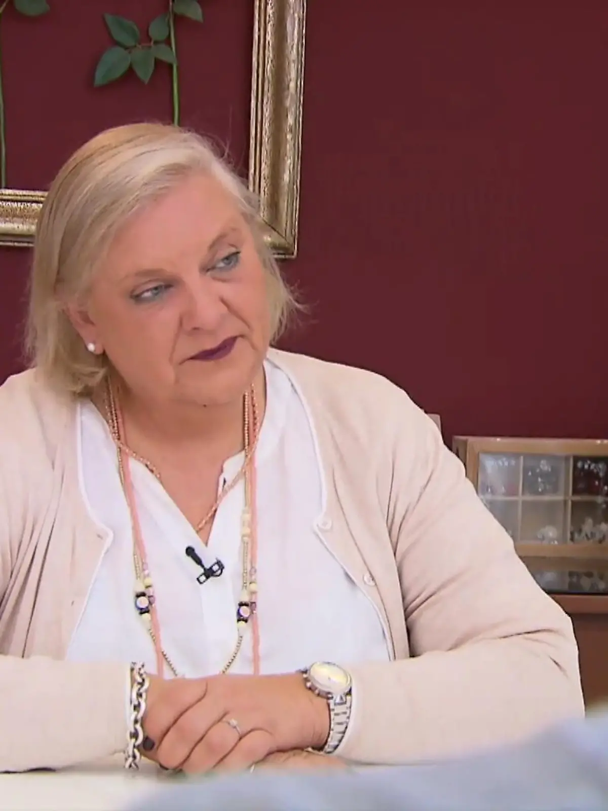 In dieser Situation ist es das wichtigste für eine Verkäuferin, erst einmal zuzuhören
