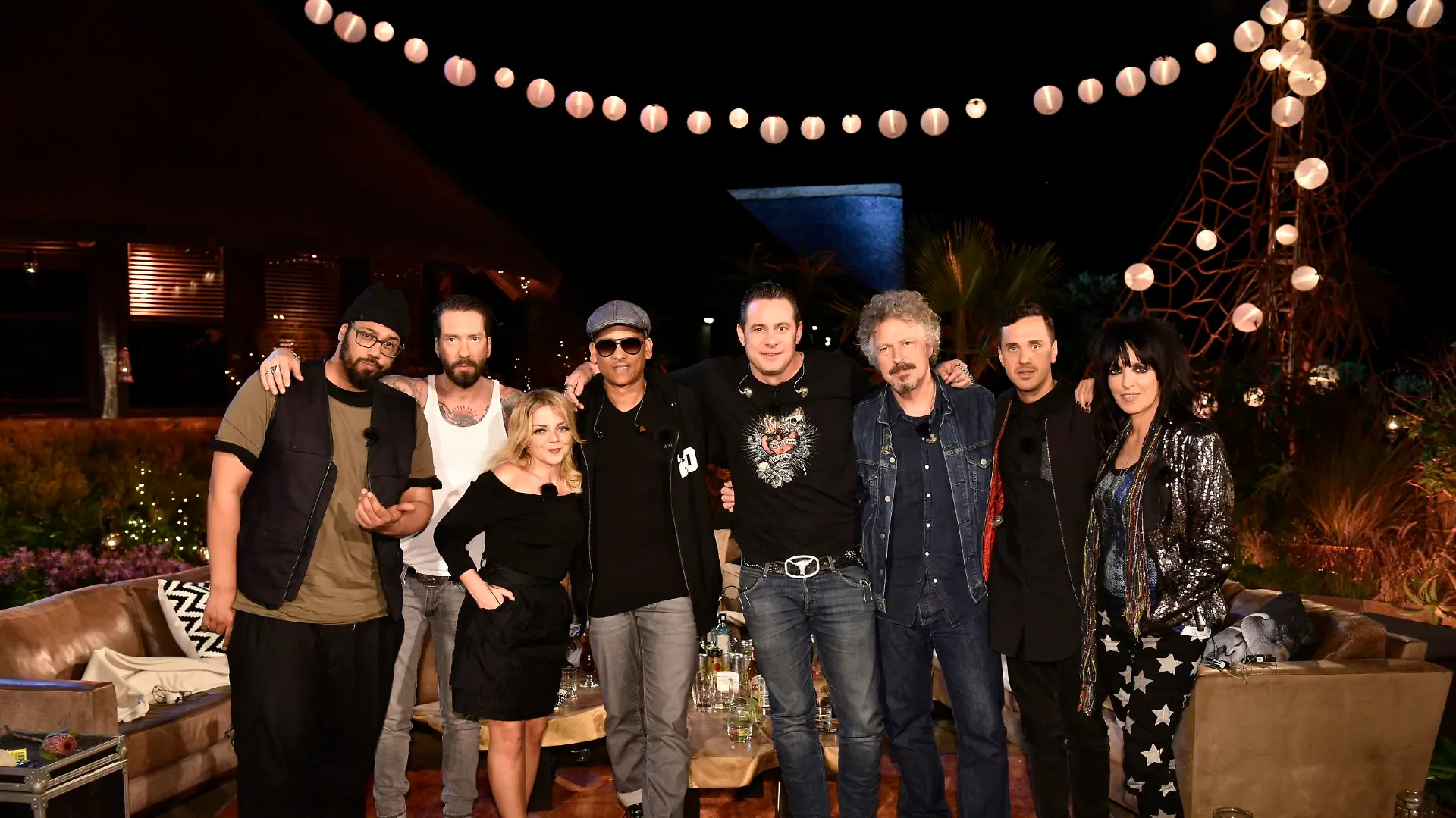V.l.: Samy Deluxe, Alec Völkel, Annett Louisan, Xavier Naidoo, Sascha Vollmer, Wolfgang Niedecken, Seven und NENA.