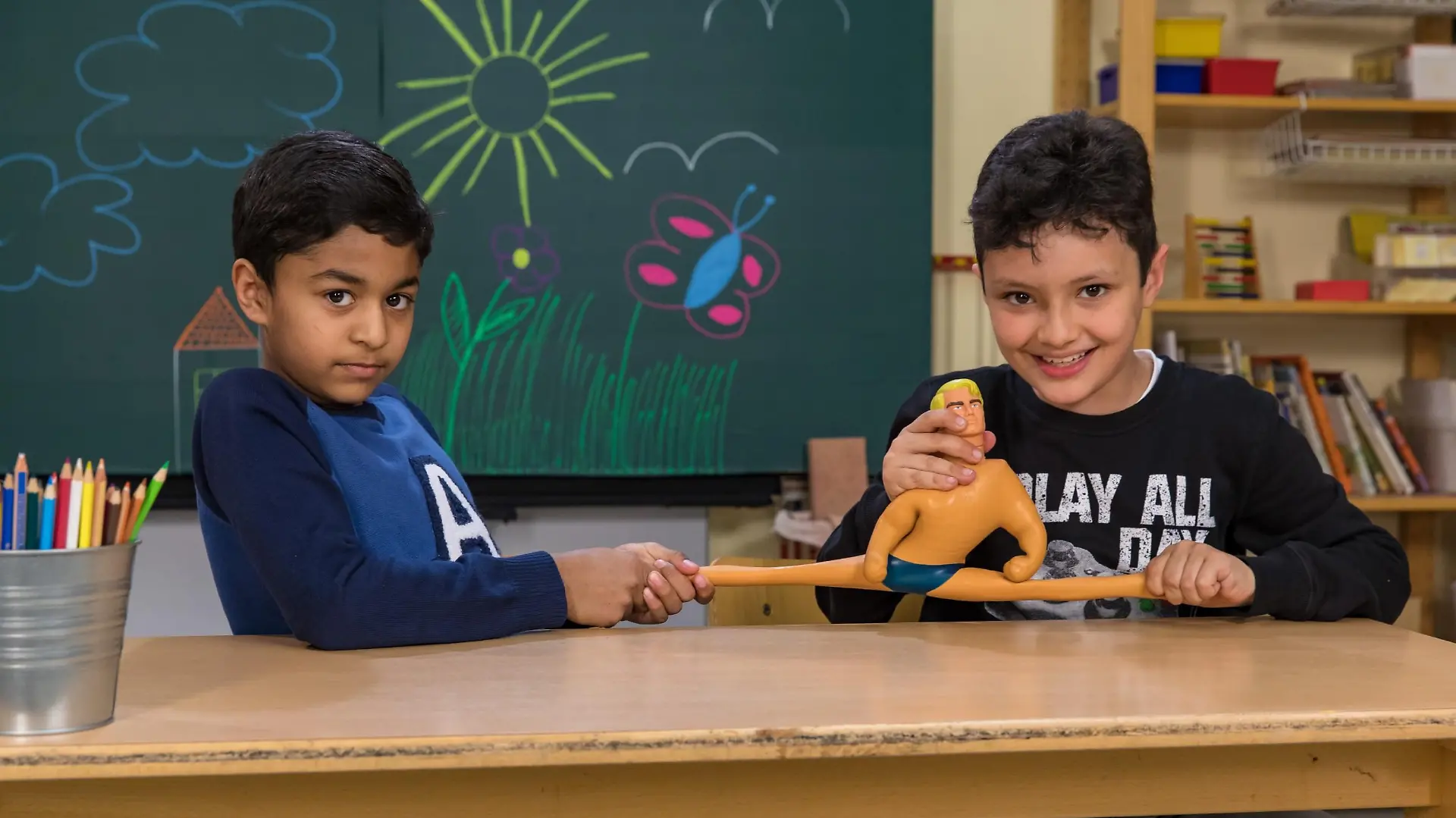 Mit hohem Spaßfaktor: Kinder testen Produkte, die es heute nicht mehr gibt...