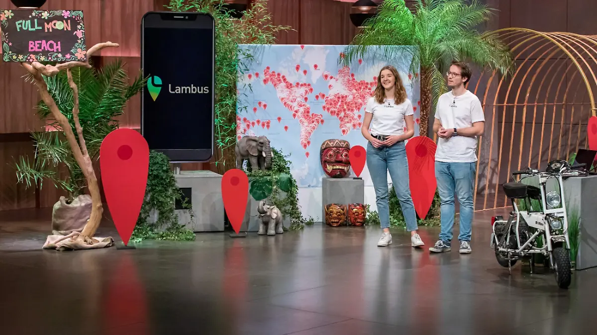 Anja Niehoff und Hans Knöchel präsentieren mit _Lambus_ die All-in-one Reise-Plattform. Sie erhoffen sich ein Investment von 500.000 Euro für 15 Prozent der Anteile an ihrem Unternehmen. Die Verwendung des sendungsbezogenen Materials ist nur mit dem Hinweis und Verlinkung auf TVNOW gestattet.