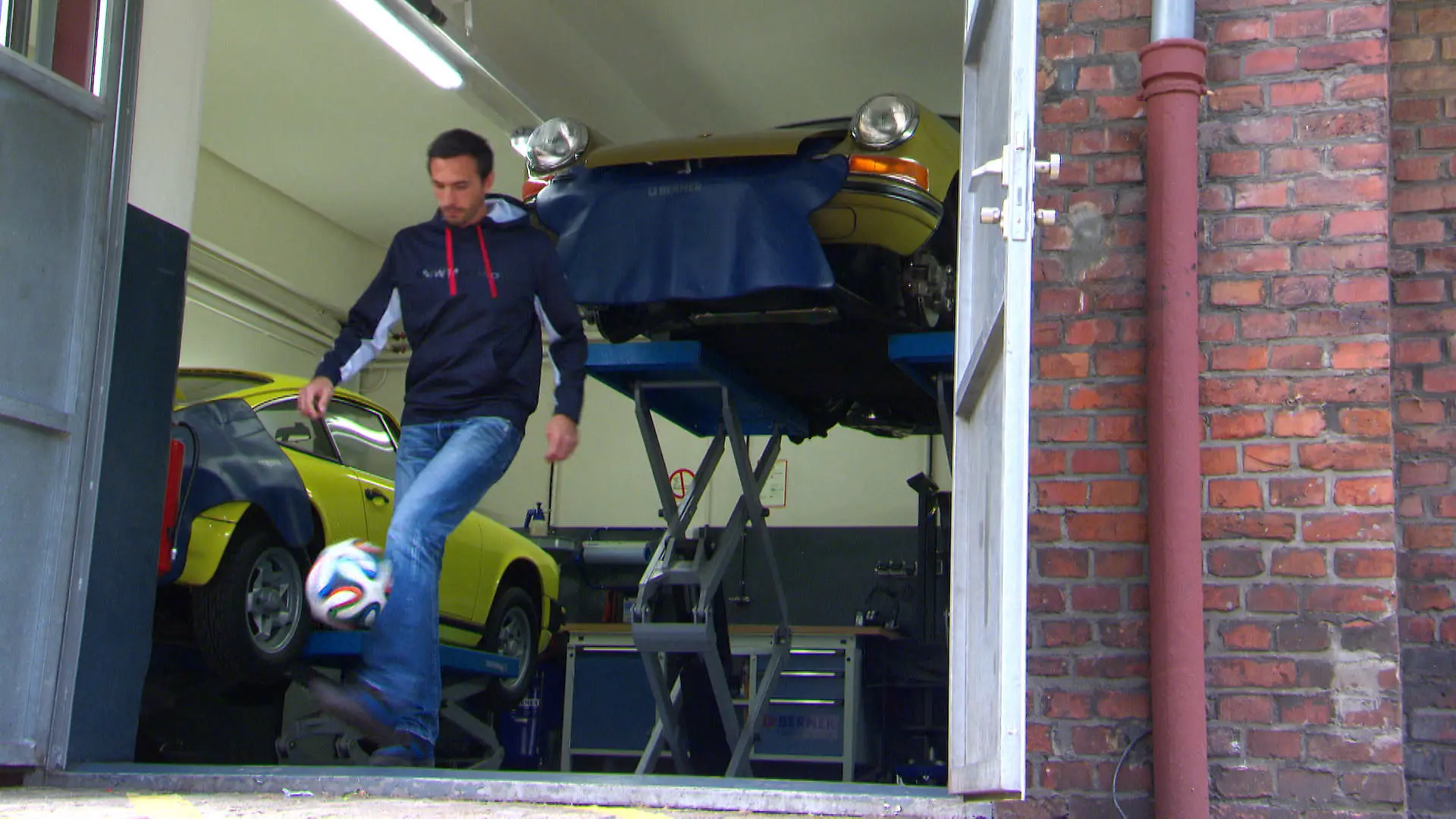 Autos und Fussball 1