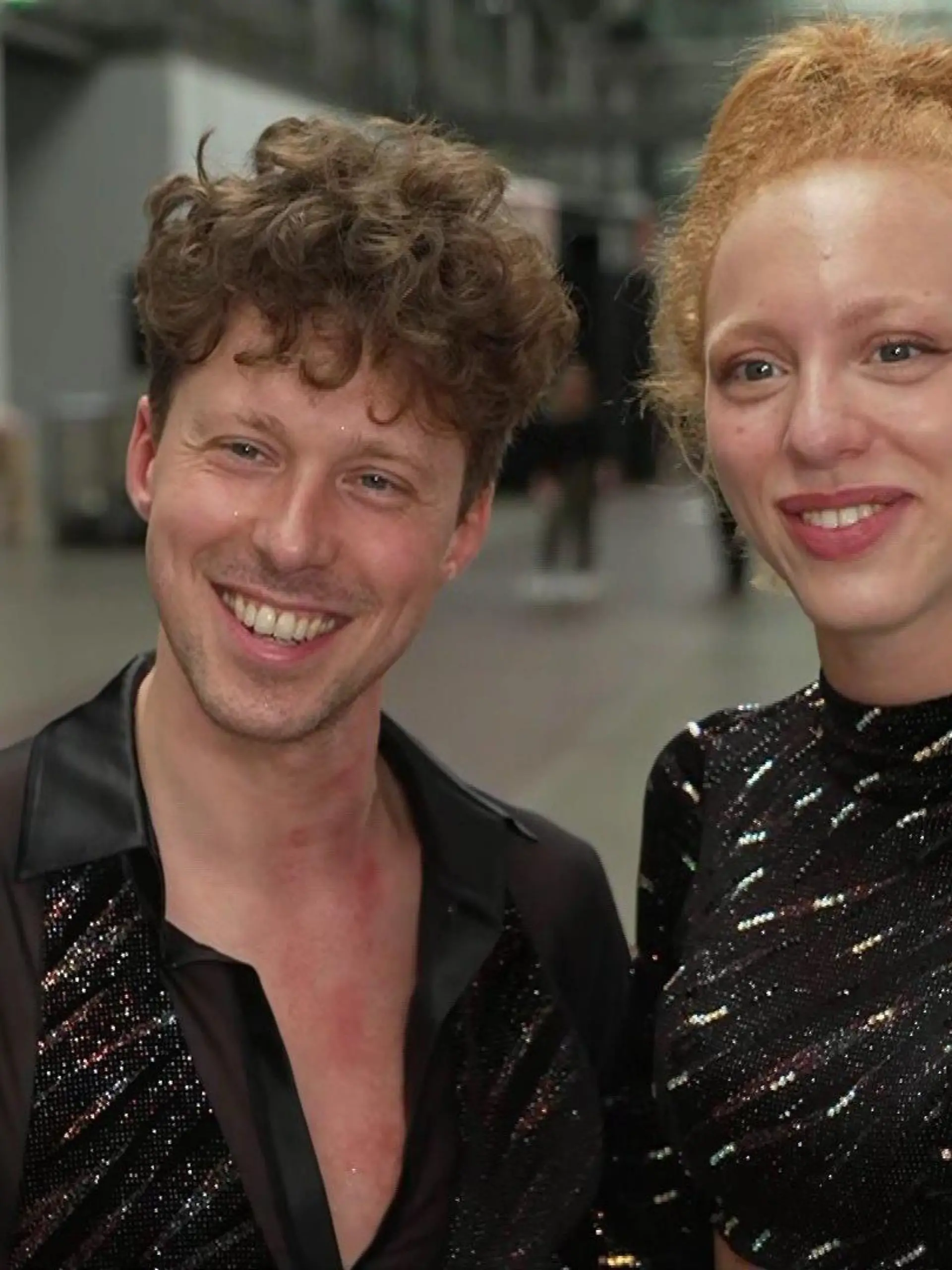 Valentin Lusin und Anna Ermakova malen sich aus, wie es wäre, wenn das Model nach "Let's Dance" in Deutschland bleiben würde.