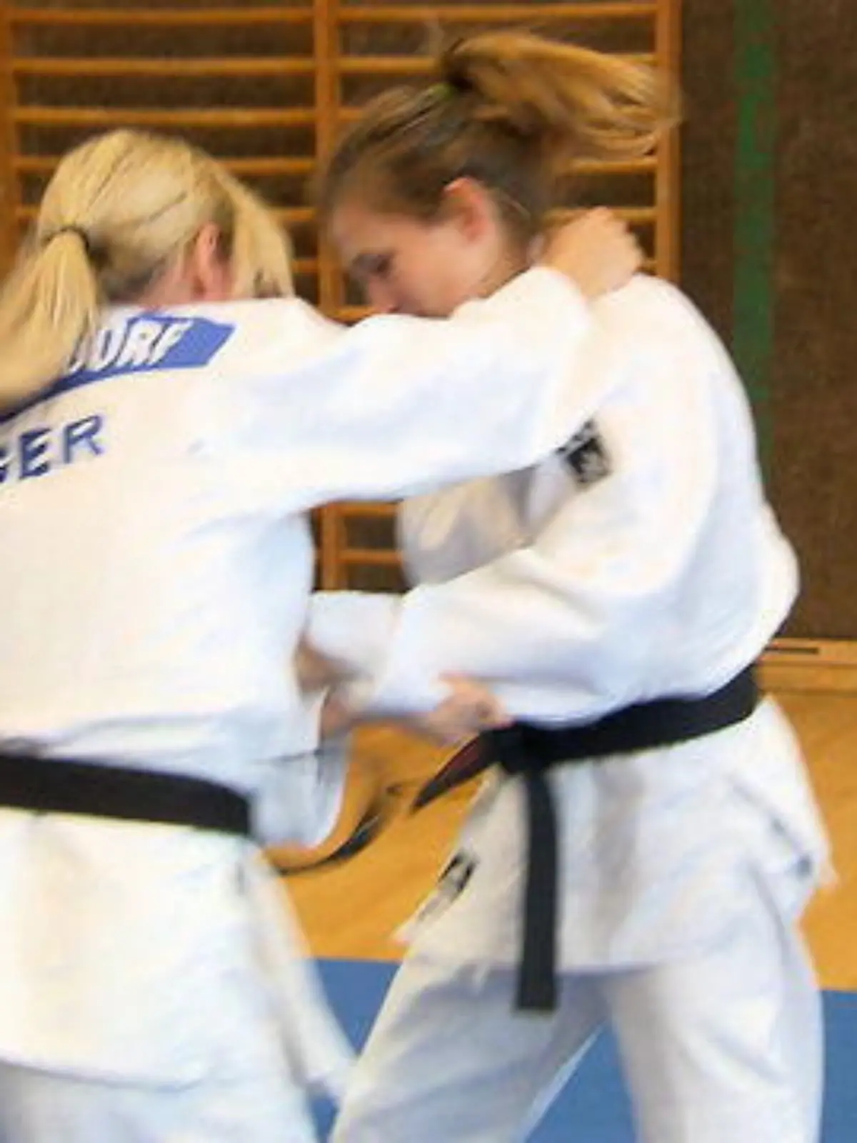 anika 03