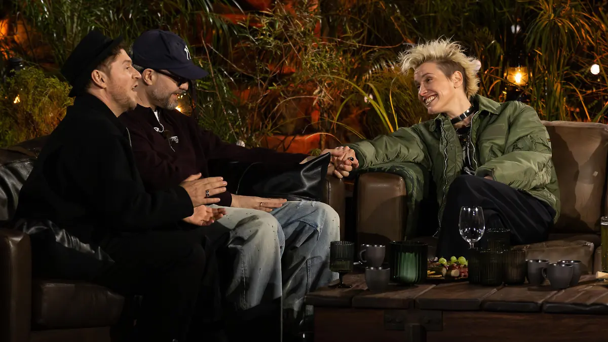 V.l.: Johannes Oerding, Mark Forster und Deine Cousine
+++ Die Verwendung des sendungsbezogenen Materials ist nur mit dem Hinweis und Verlinkung auf RTL+ gestattet. +++