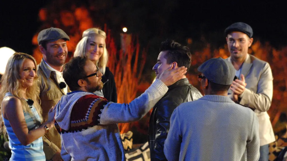V.l.: Gregor Meyle, Sandra Nasic, Sasha, Sarah Connor, Andreas Gabalier, Roger Cicero und Xavier Naidoo
