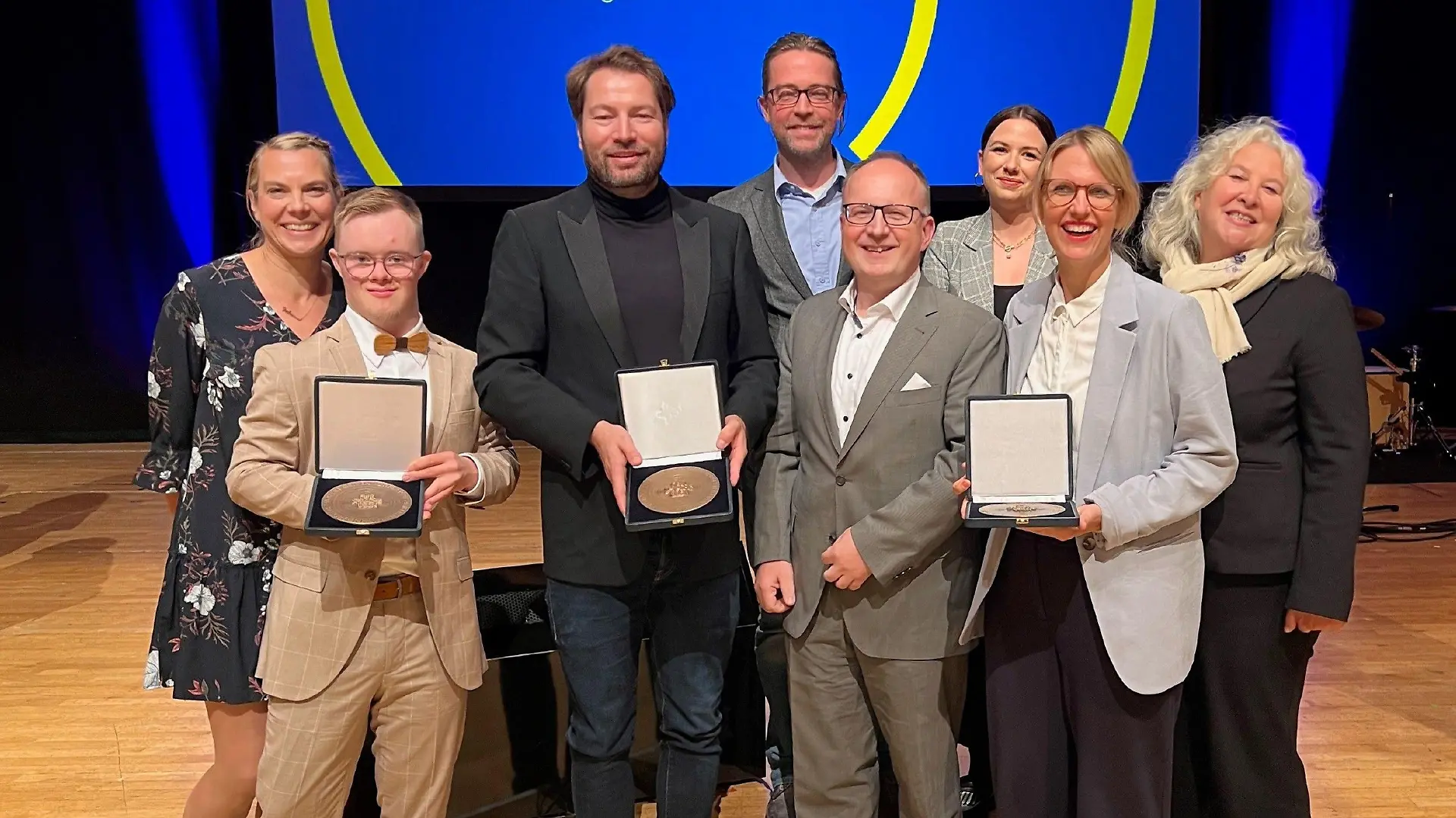 V.l.: Gesine Krug, Tobias Wolfram, Sascha Gröhl, Simon Becker, Ulrich Klugius, Laura Pelzer, Britta Eschenbach und Anne Waltermann.