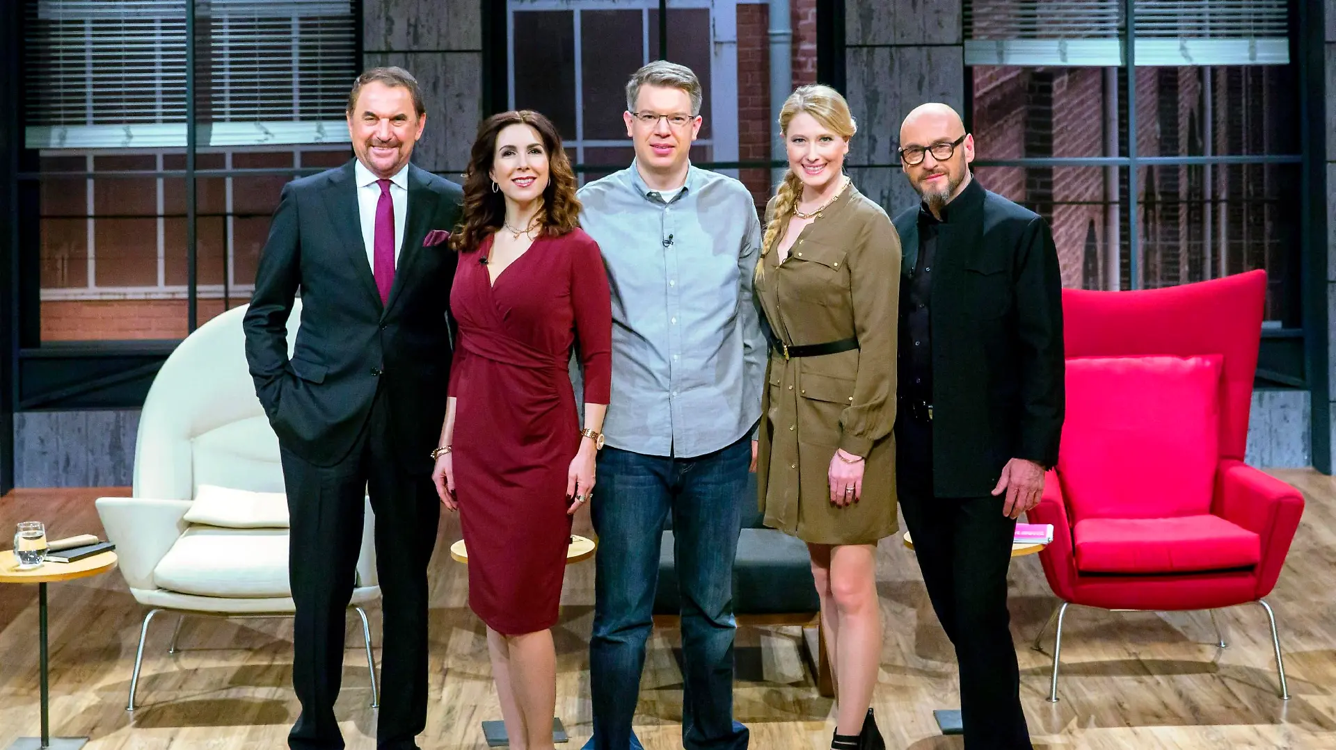 V.l.: Vural Öger, Judith Williams, Frank Thelen, Lencke Steiner, Jochen Schweizer.