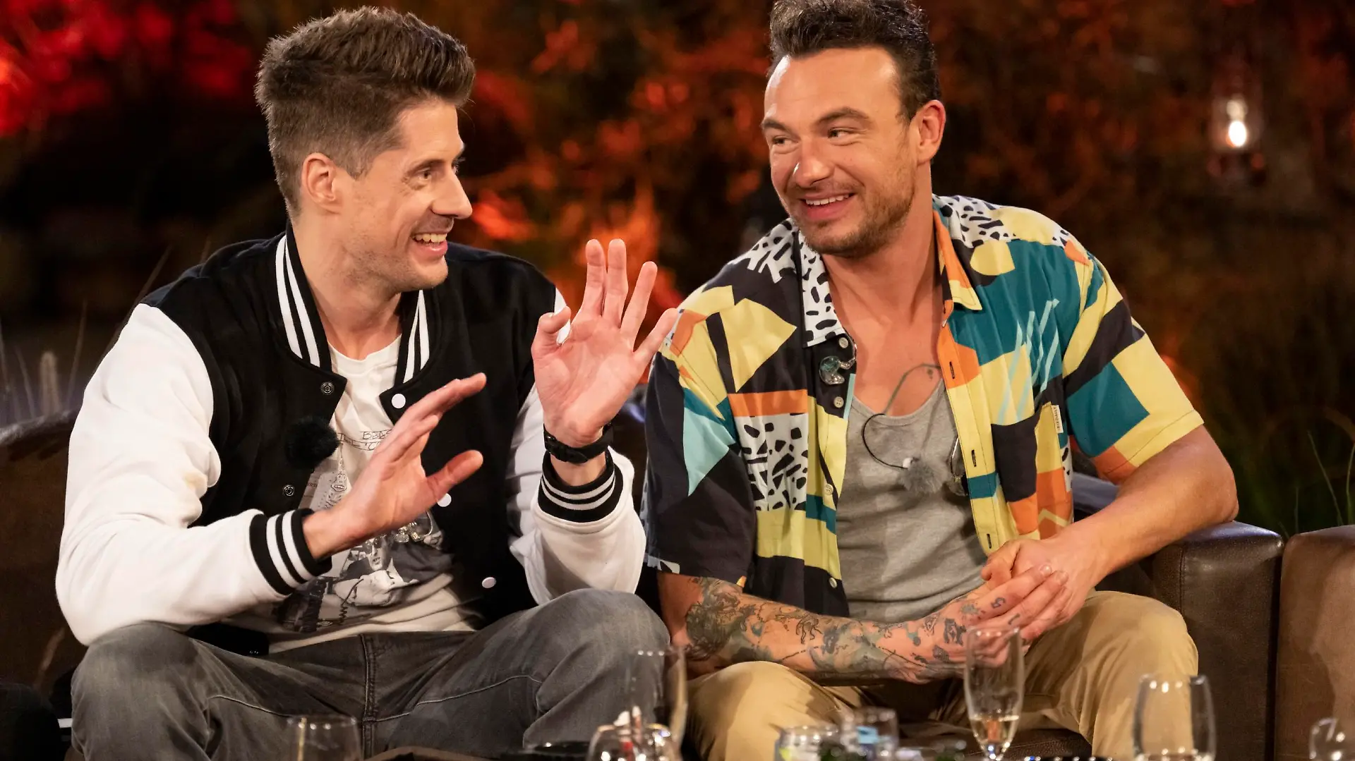 V.l.: Vincent Stein ("SDP") und Dag-Alexis Kopplin ("SDP").
Die Verwendung des sendungsbezogenen Materials ist nur mit dem Hinweis und Verlinkung auf RTL+ gestattet.