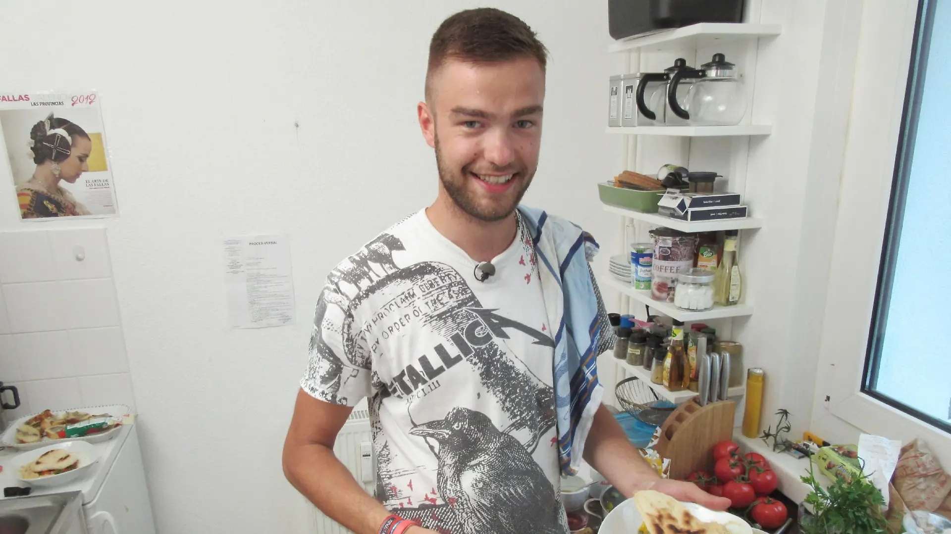 Gastgeber Robert freut sich auf seine Gäste und ist gespannt wie es den Teilnehmern schmeckt.