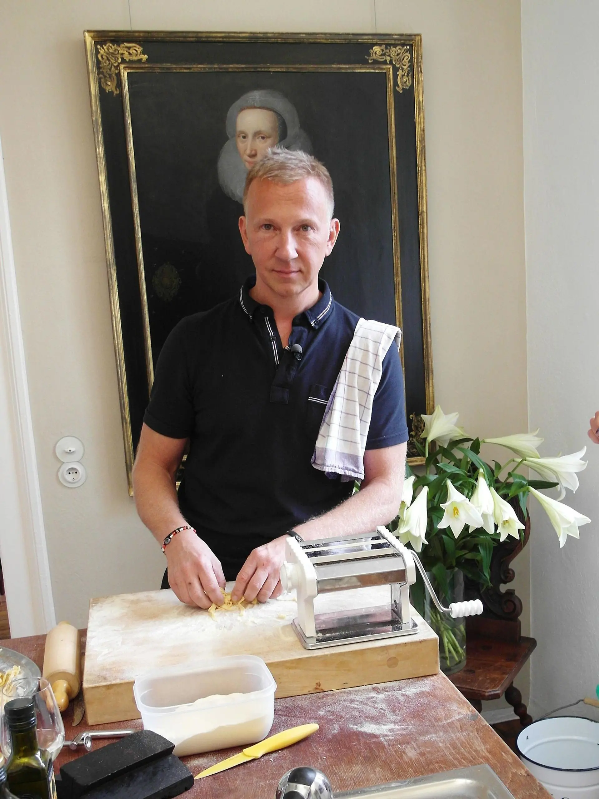Gastgeber Ralph (44)