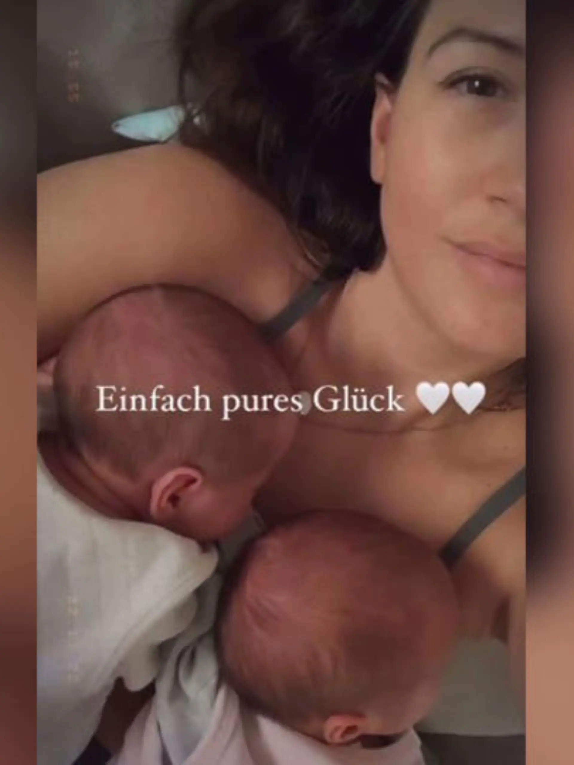 Nach all den Strapazen von Schwangerschaft und Geburt ist "First Dates"-Liebling Mariella D'Auria einfach nur glücklich, zwei gesunde Babys zu Hause zu haben