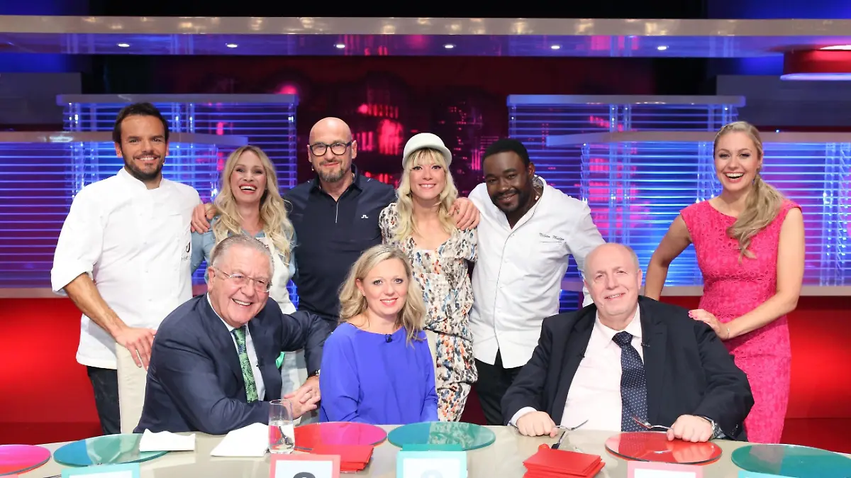 V.l.: Steffen Henssler, Heinz Horrmann, Evelyn Weigert, Jochen Schweizer, Natalie Lumpp, Mieze Katz, Nelson Müller, Reiner Calmund, Ruth Moschner.