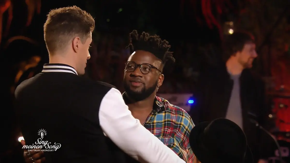 Auch "SDP"-Musiker Vincent Stein ist beeindruckt von Kelvin Jones Version von "Kurz für immer bleiben"