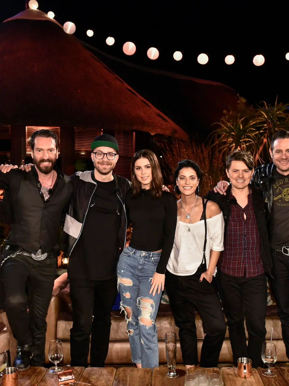 V.l.: Gentleman, Alec Völkel, Mark Forster, Lena Meyer-Landrut, Stefanie Kloß, Michael Patrick Kelly, Sascha Vollmer und Moses Pelham.