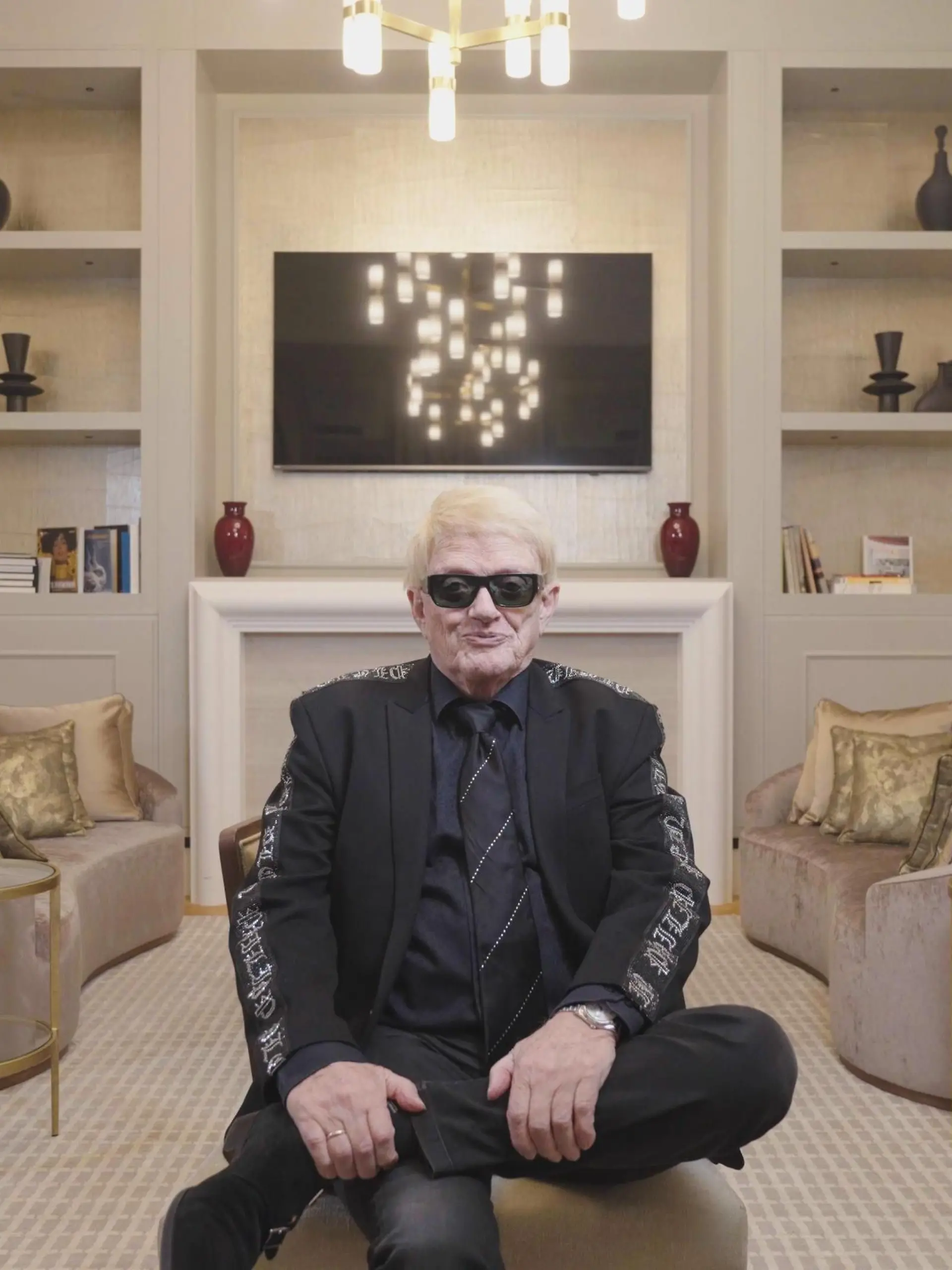 Heino

+++ Die Verwendung des sendungsbezogenen Materials ist nur mit dem Hinweis und Verlinkung auf RTL+ gestattet. +++