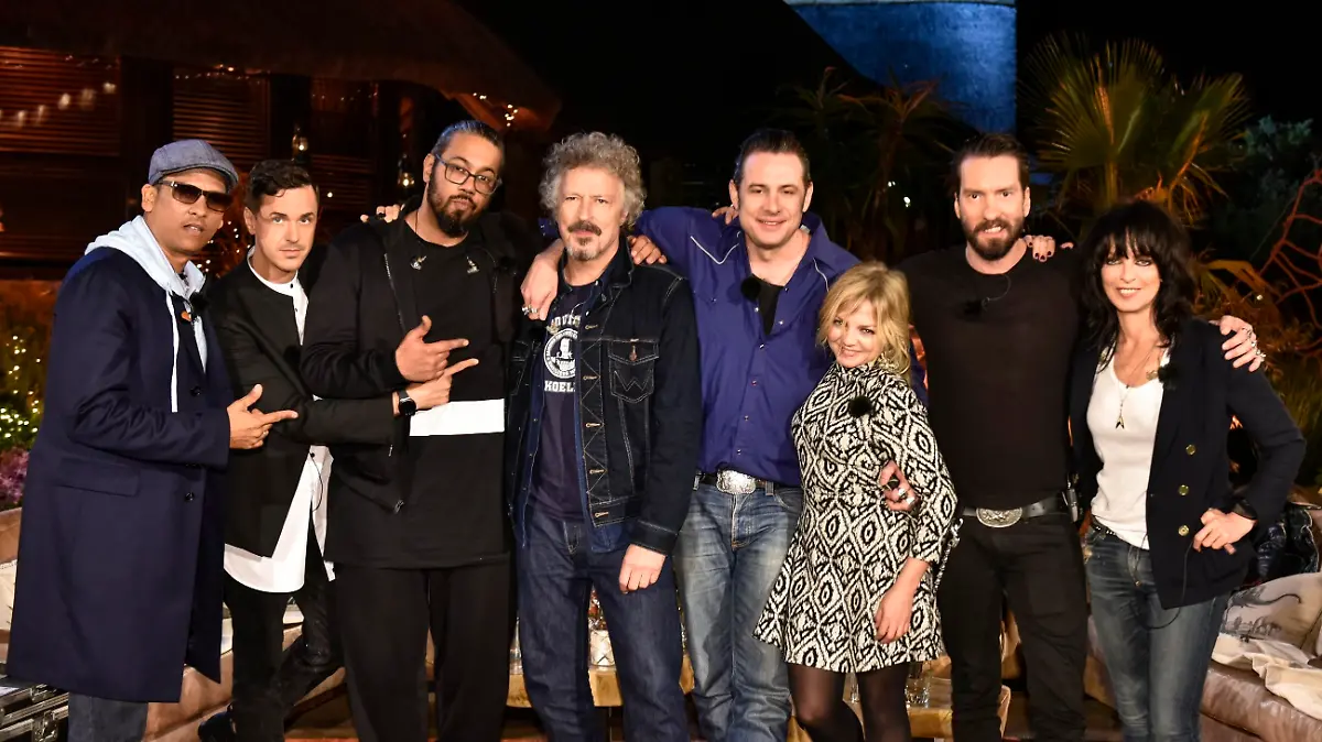 V.l.: Xavier Naidoo, Seven, Samy Deluxe, Wolfgang Niedecken, Sascha Vollmer, Annett Louisan, Alec Völkel und NENA.