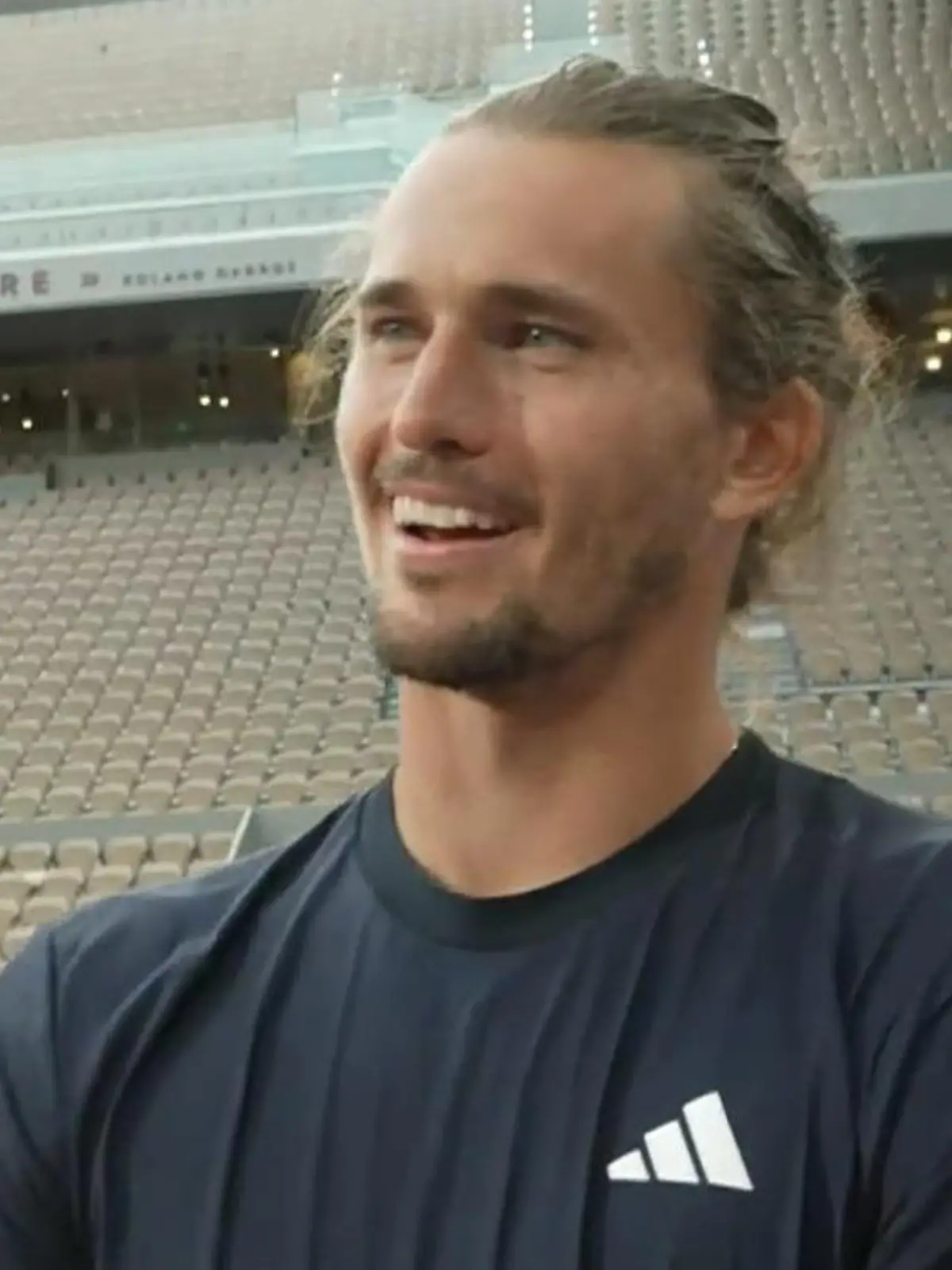 Bild zu: "Endlich geschafft! DAS sagt Alexander Zverev RTL nach seinem French-Open-Sieg"