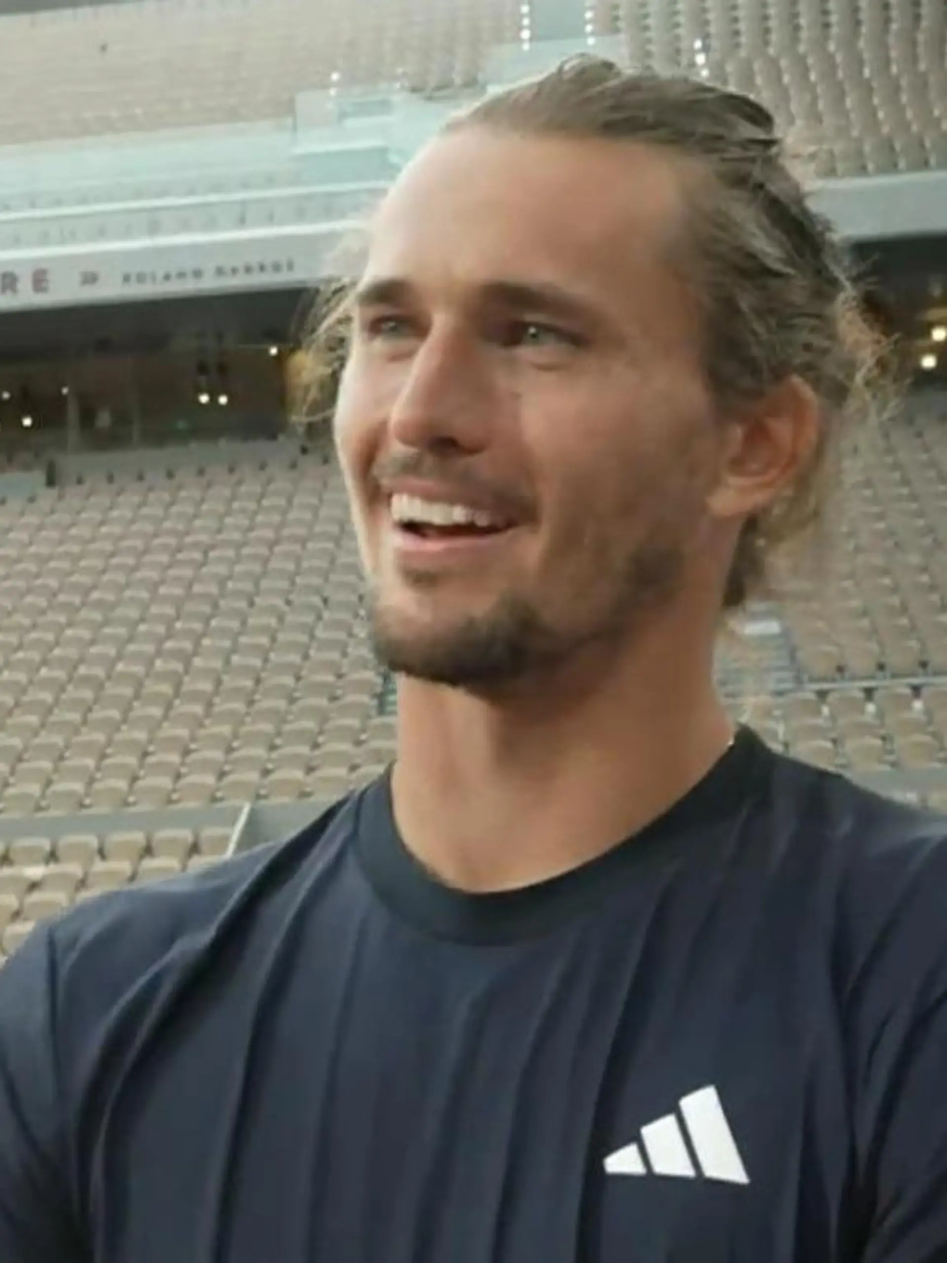 Bild zu: "Endlich geschafft! DAS sagt Alexander Zverev RTL nach seinem French-Open-Sieg"