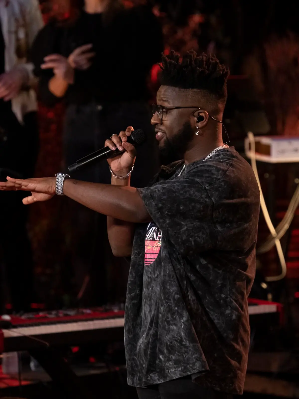 Kelvin Jones.

Die Verwendung des sendungsbezogenen Materials ist nur mit dem Hinweis und Verlinkung auf RTL+ gestattet.