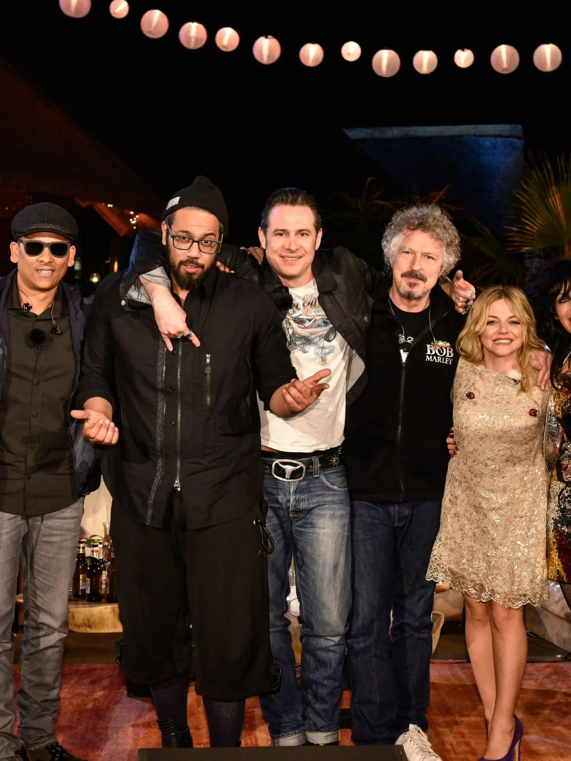 V.l.: Seven, Xavier Naidoo, Samy Deluxe, Sascha Vollmer, Wolfgang Niedecken, Annett Louisan, NENA und Alec Völkel. 