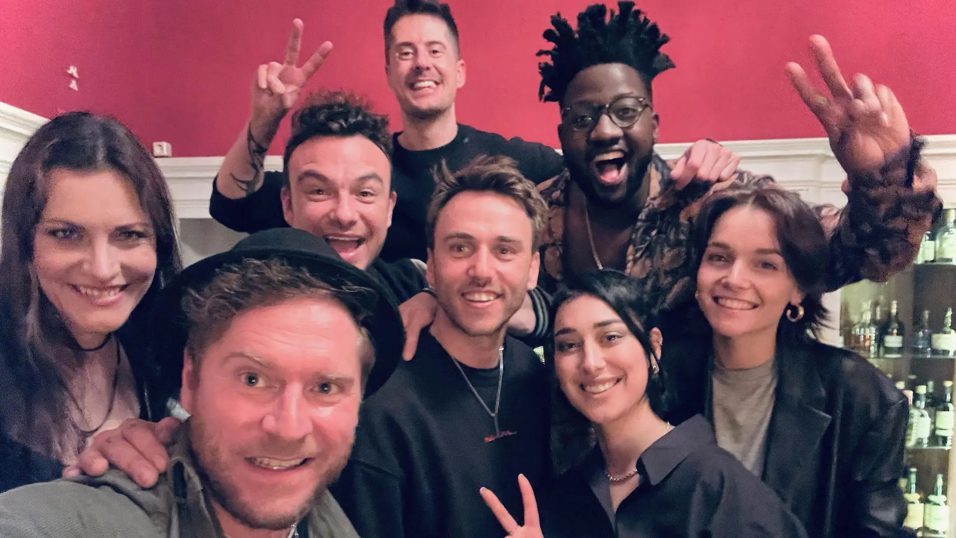 Da sind sie, die „Sing meinen Song“-Stars der neunten Staffel.