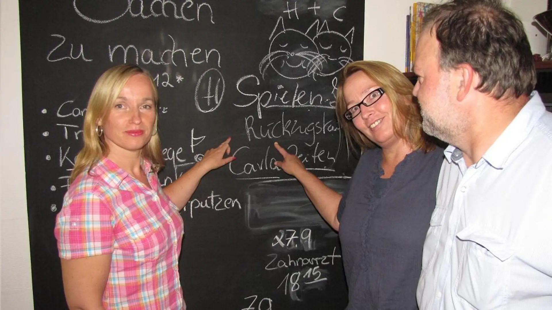 Katzenexpertin - VOX-DOCMA TV - Katzenexpertin Birga Dexel verteilt Aufgaben fr Diana und Klaus Adamek