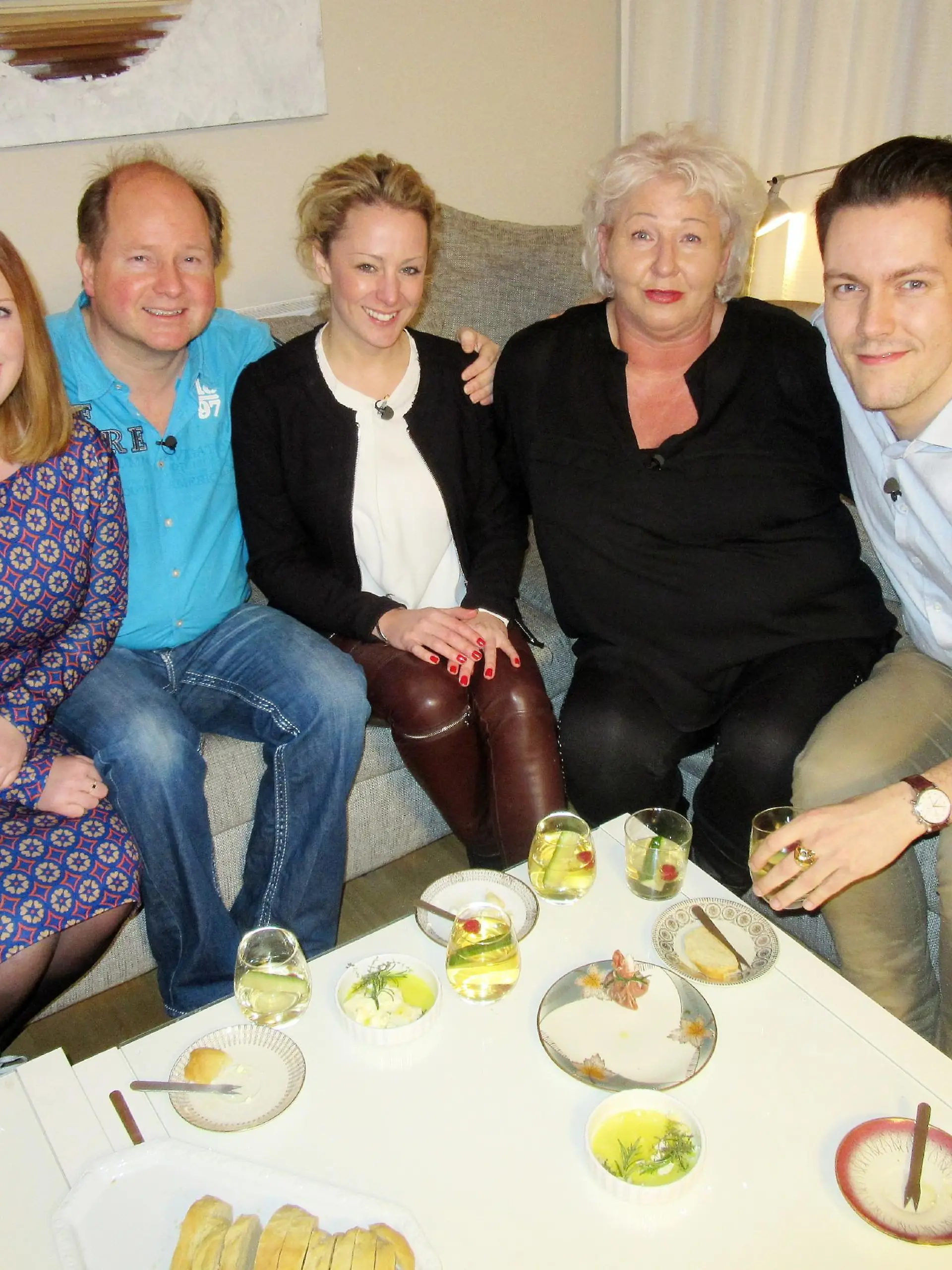 V.l.: Gastgeberin Neele, Julius, Maxie, Sybille, Thilo