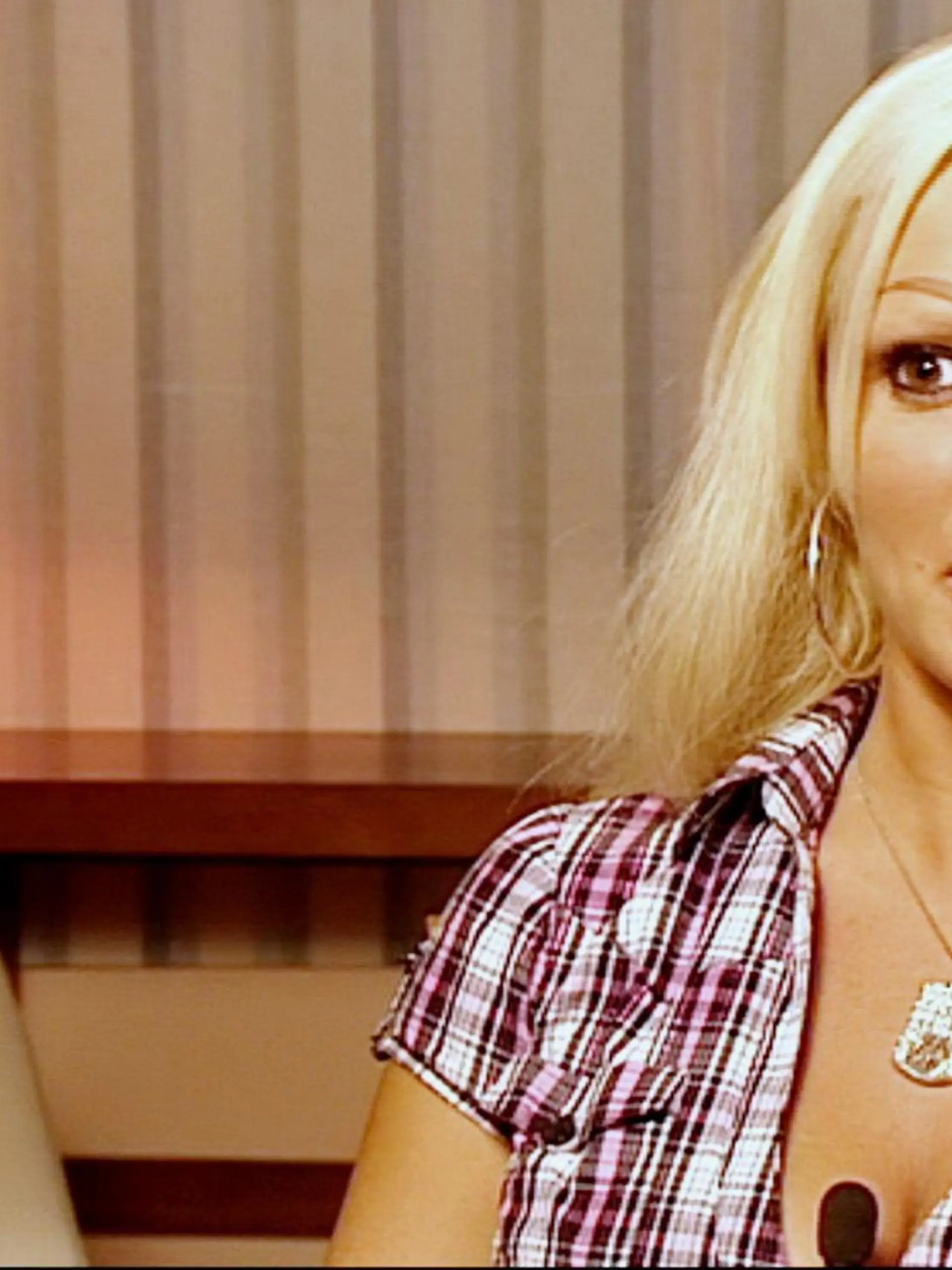 Daniela Katzenberger wurde 2009 durch die Sendung "Auf und davon - Mein Auslandstagebuch" bekannt.

+++ Die Verwendung des sendungsbezogenen Materials ist nur mit dem Hinweis und Verlinkung auf RTL+ gestattet. +++

+++ Die Verwendung des sendungsbezogenen Materials ist nur mit dem Hinweis und Verlinkung auf RTL+ gestattet. +++