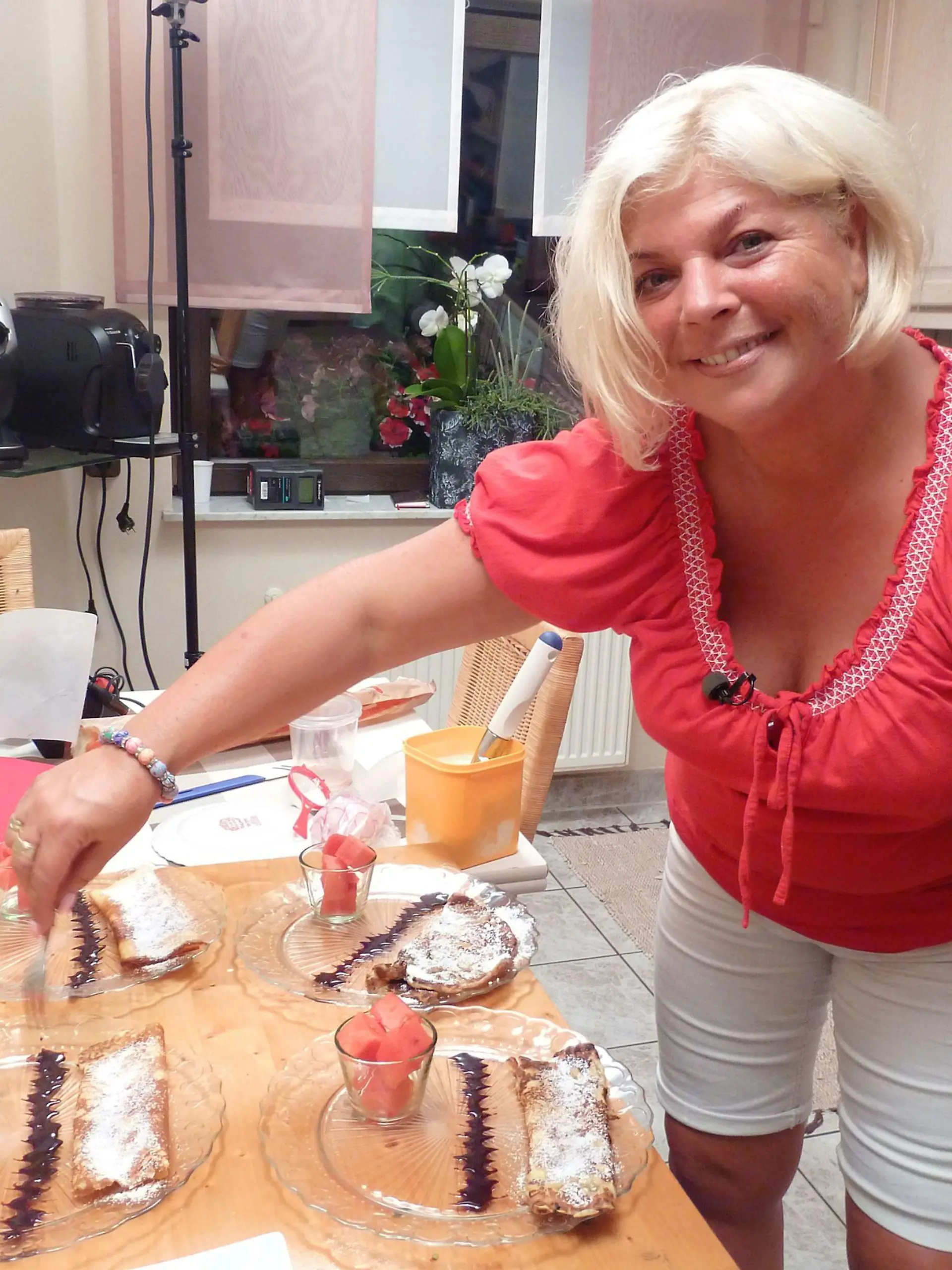Gastgeberin Helga (48)