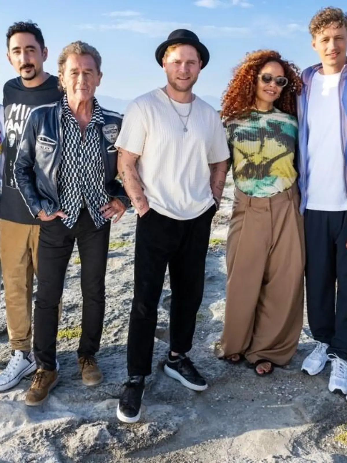 V.l.: Sammy Amara, Eva Briegel, Eko Fresh, Peter Maffey, Johannes Oerding, Joy Denalane, Tim Bendzko, Emilio
