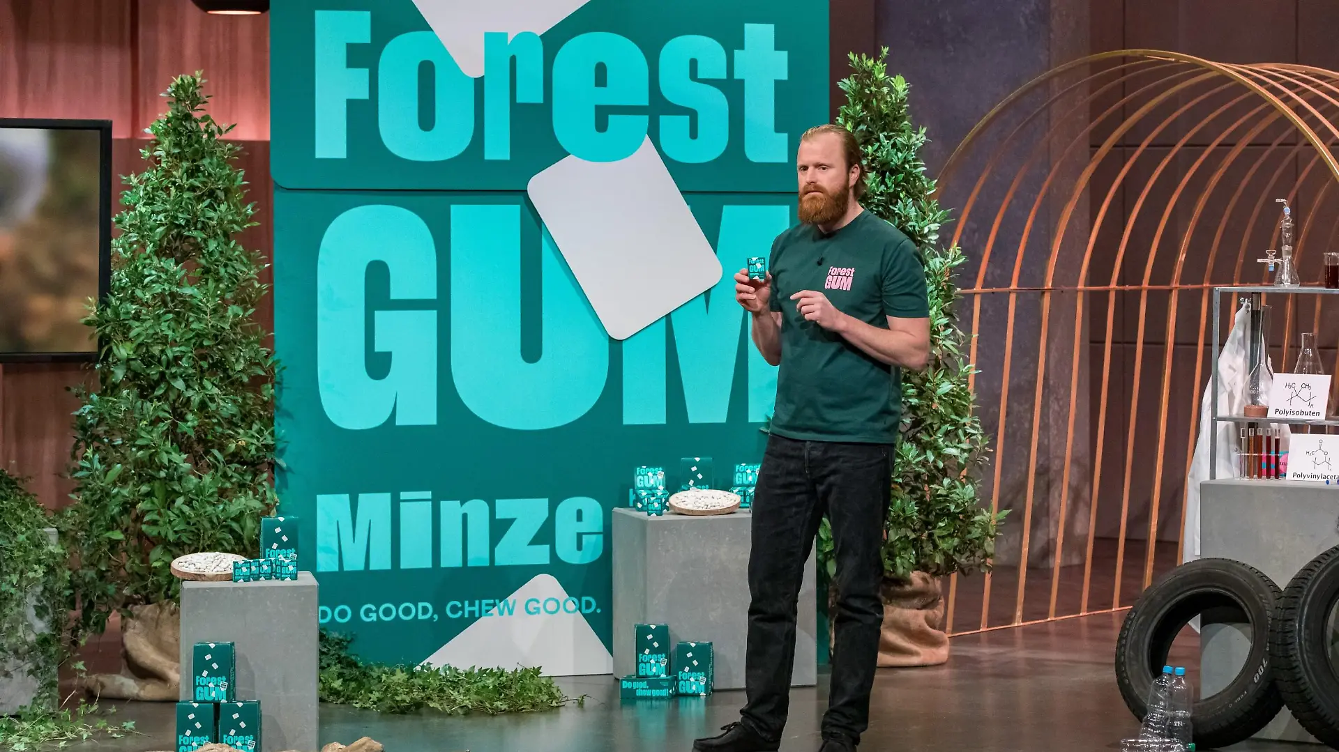 Thomas Krämer aus Köln präsentiert das plastikfreie Kaugummi "Forest Gum". Er erhofft sich ein Investment von 300.000 Euro für 10 Prozent der Anteile an seinem Unternehmen. Die Verwendung des sendungsbezogenen Materials ist nur mit dem Hinweis und Verlinkung auf TVNOW gestattet.
